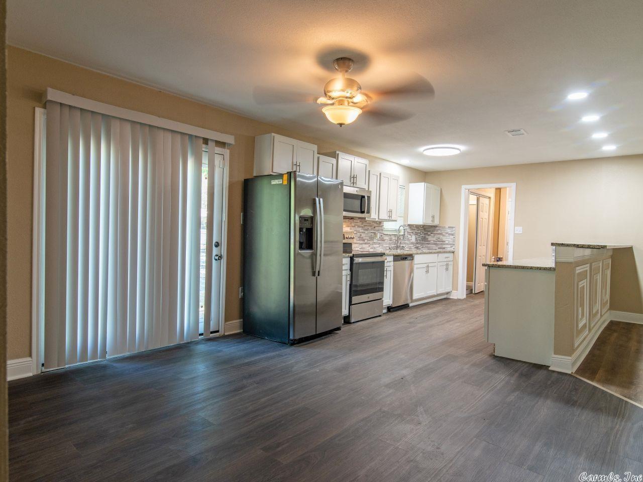 TWIN OAKS - Residential