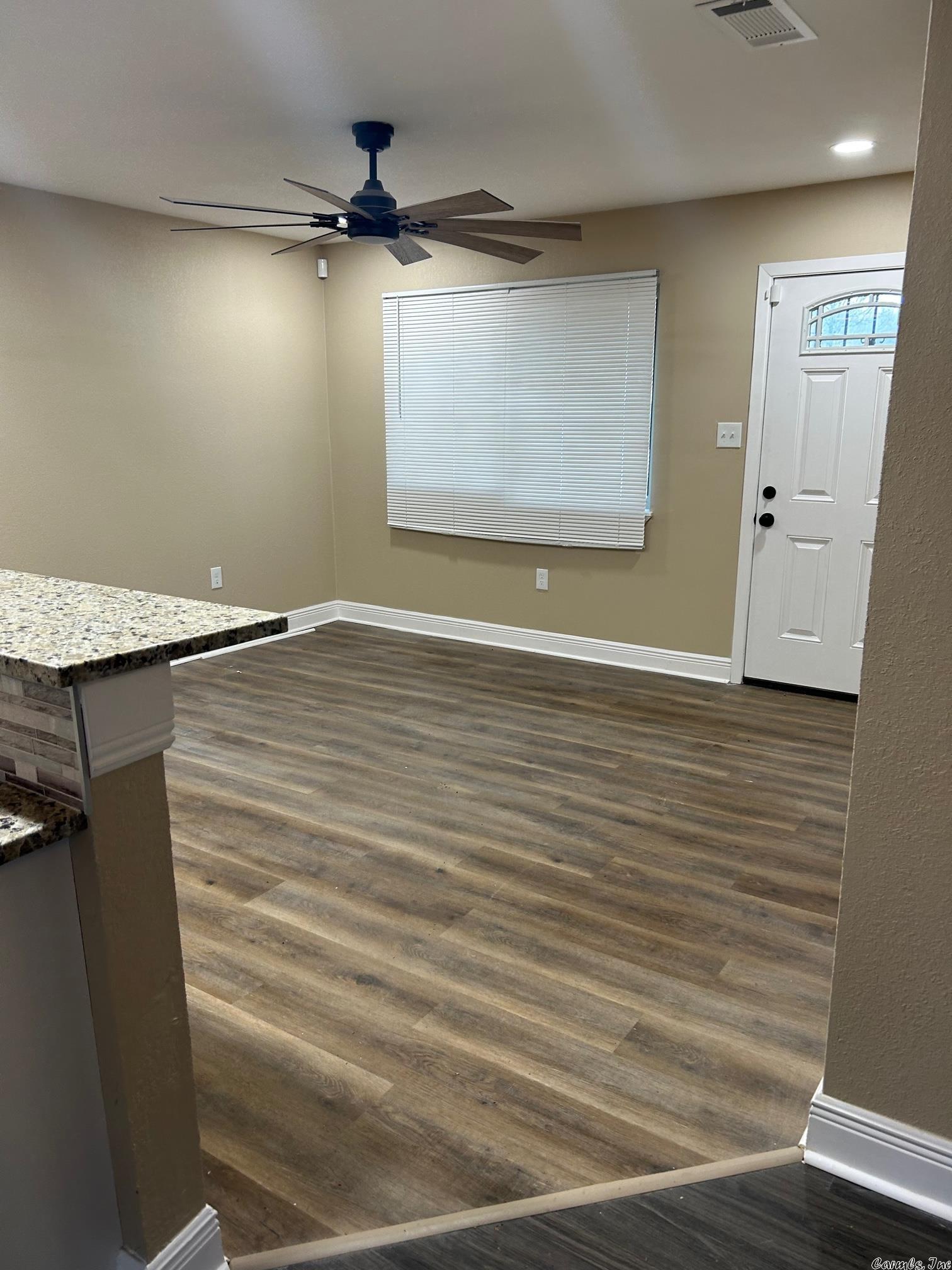 TWIN OAKS - Residential