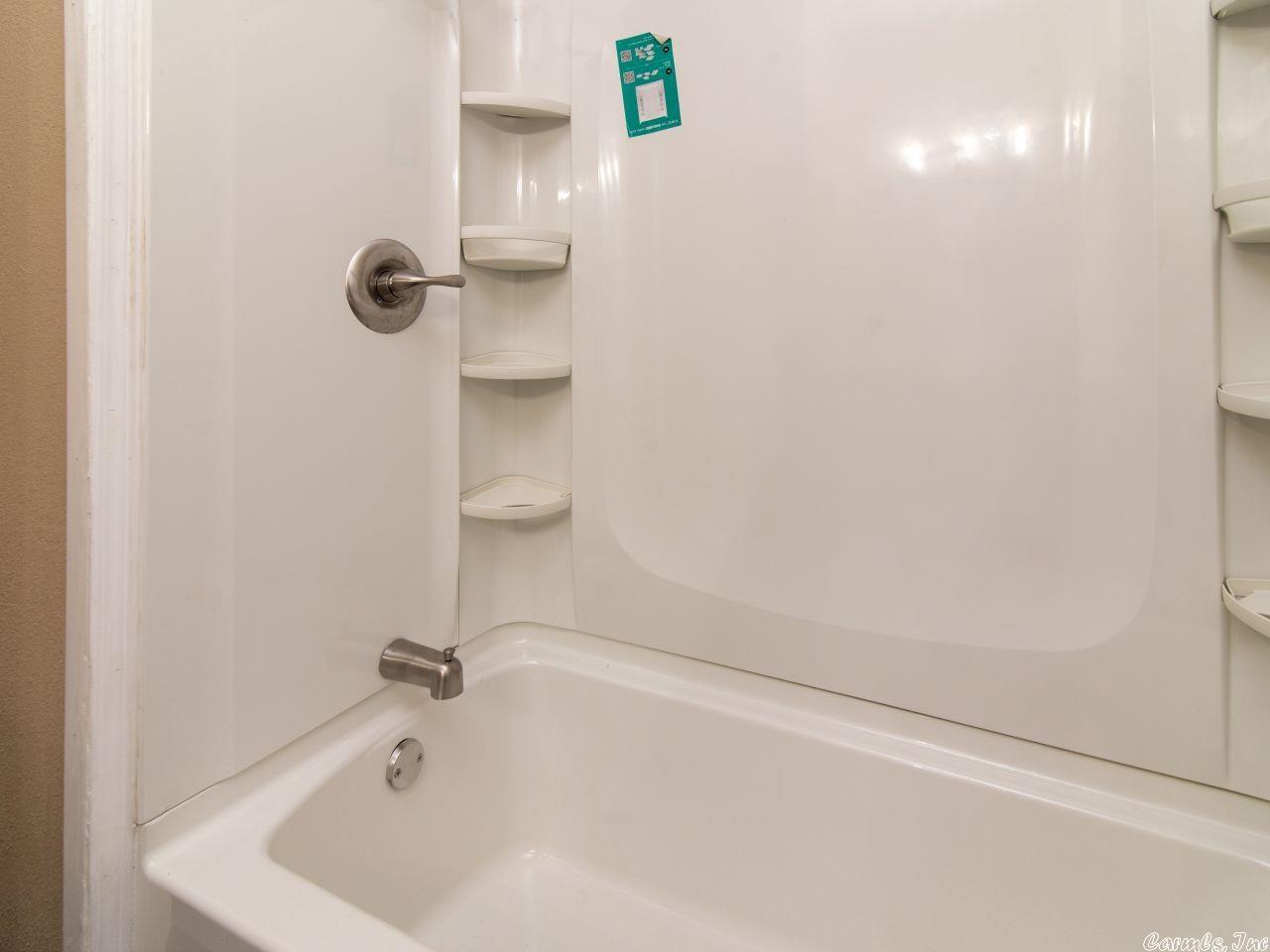 TWIN OAKS - Residential