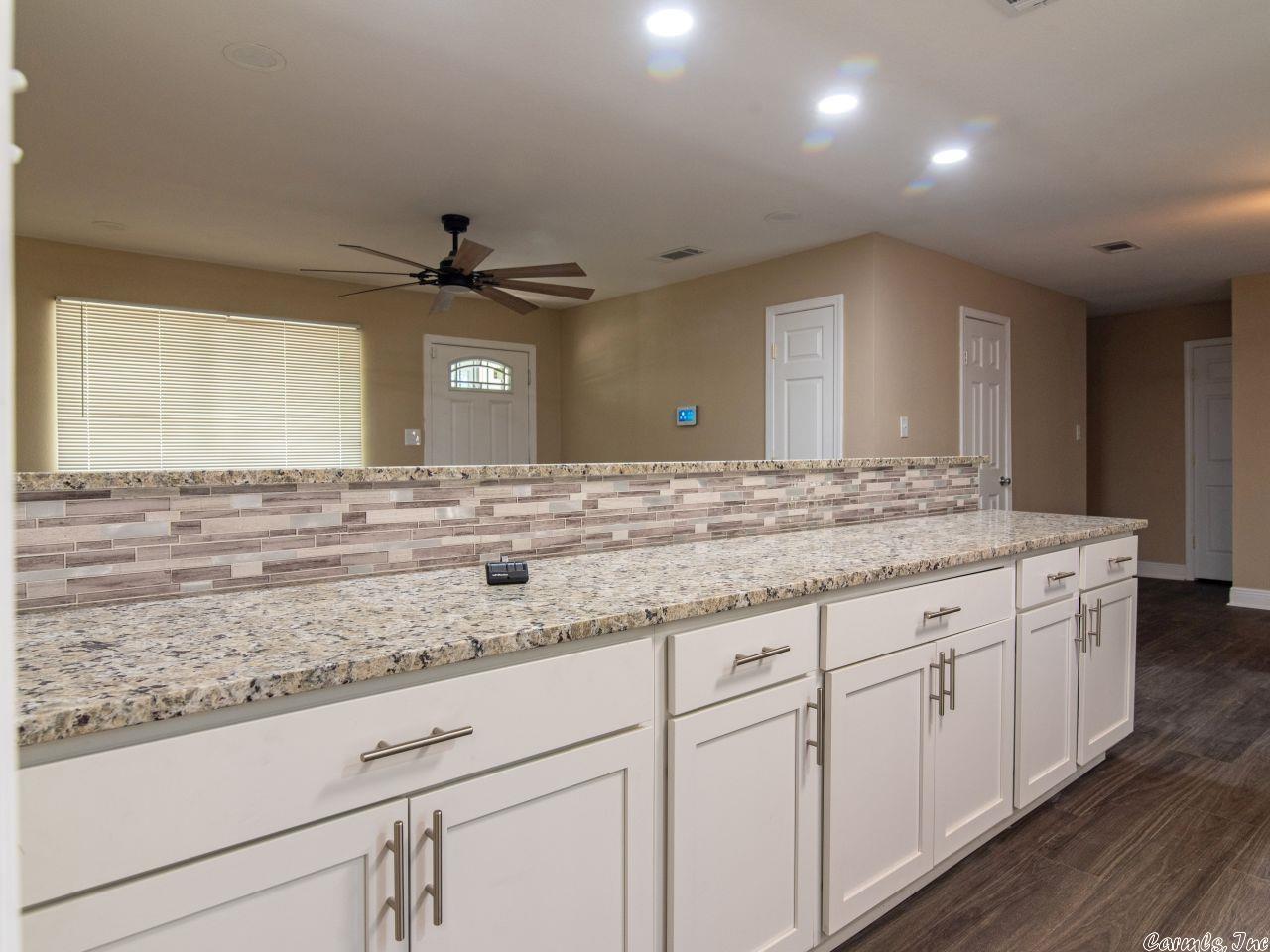 TWIN OAKS - Residential