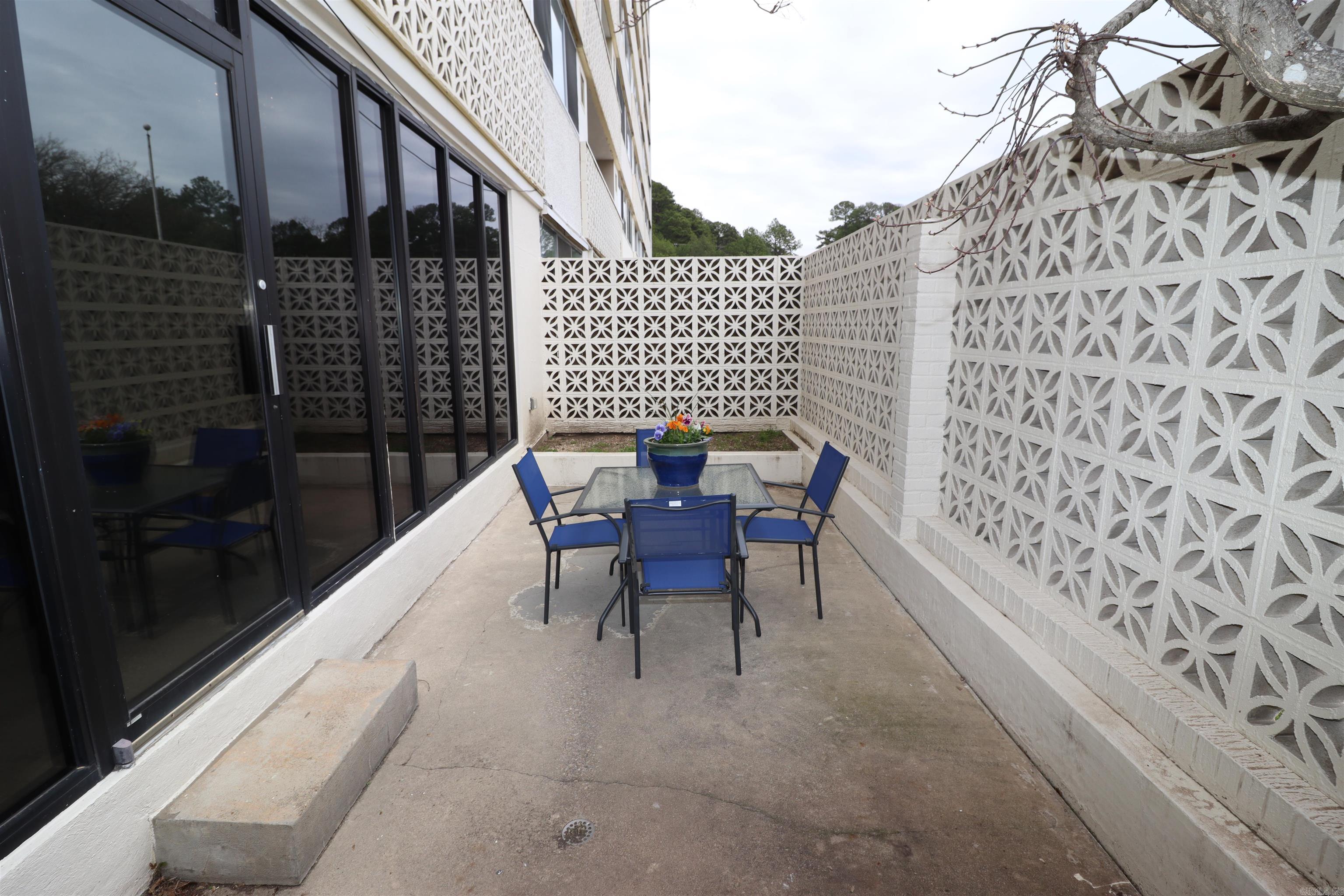BEACON MANOR HPR - Residential