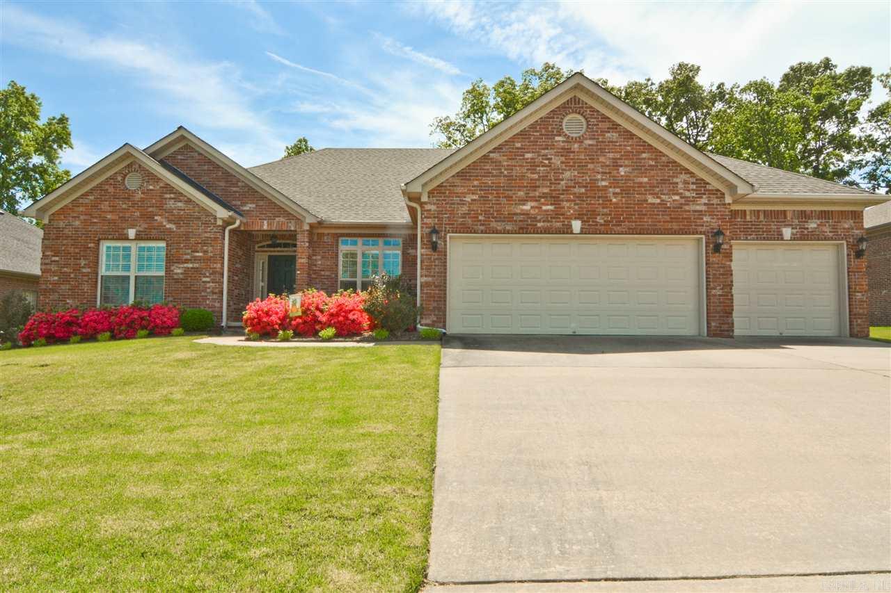 This Immaculate 1-owner home is in amazing condition and was custom built! 9 ft ceilings, crown molding, 4 bedrooms and 2 1/2 baths with a split plan. Wonderful eat-in kitchen, separate dining room, Large master bedroom and bath. 7" plank hardwood flooring in GR, DR and the foyer. This home has great storage and great closets and a 3-car garage! Beautiful manicured lawn with a front and back sprinkler system and gutters with screens. This home is one you shouldn't miss!!!