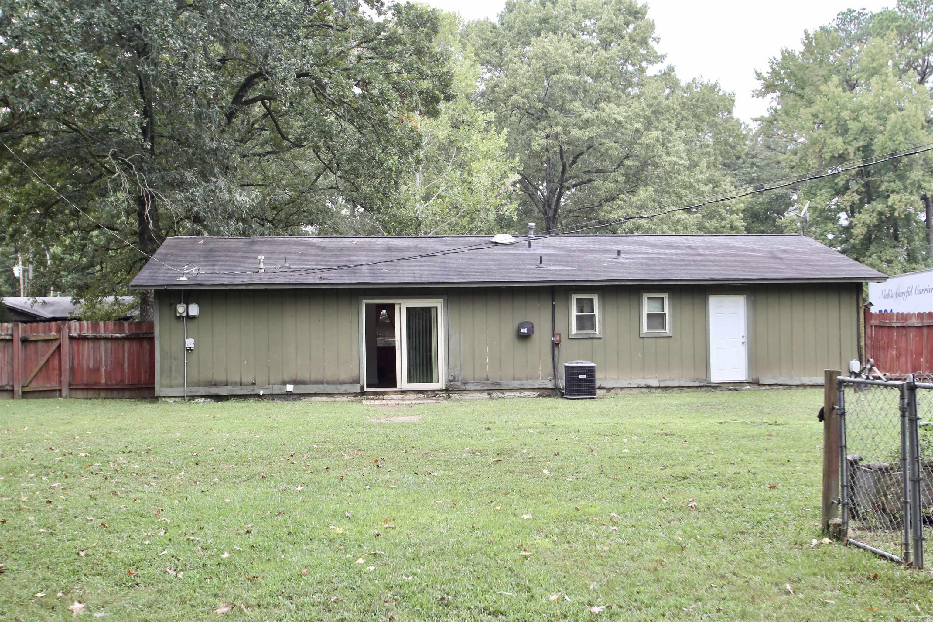 SHADY GROVE - Residential