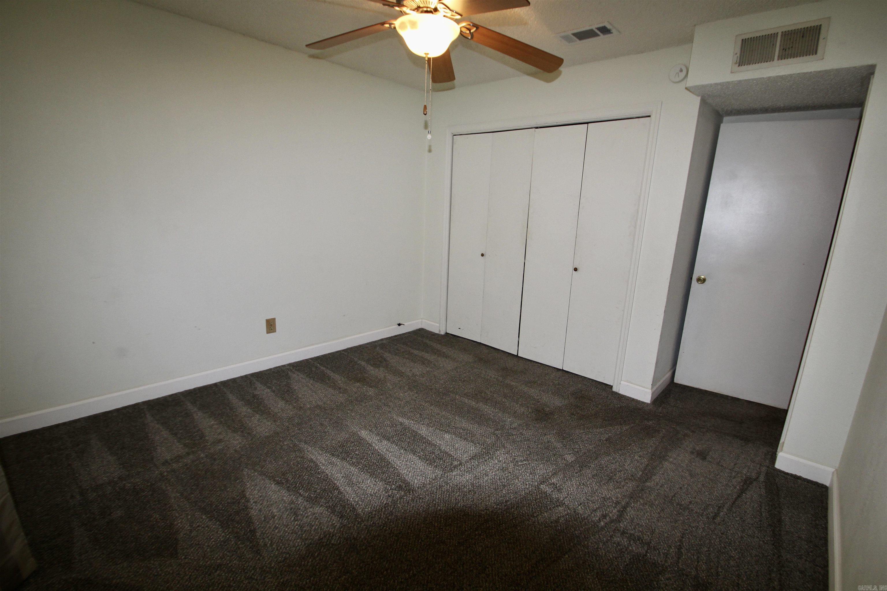 SHADY GROVE - Residential