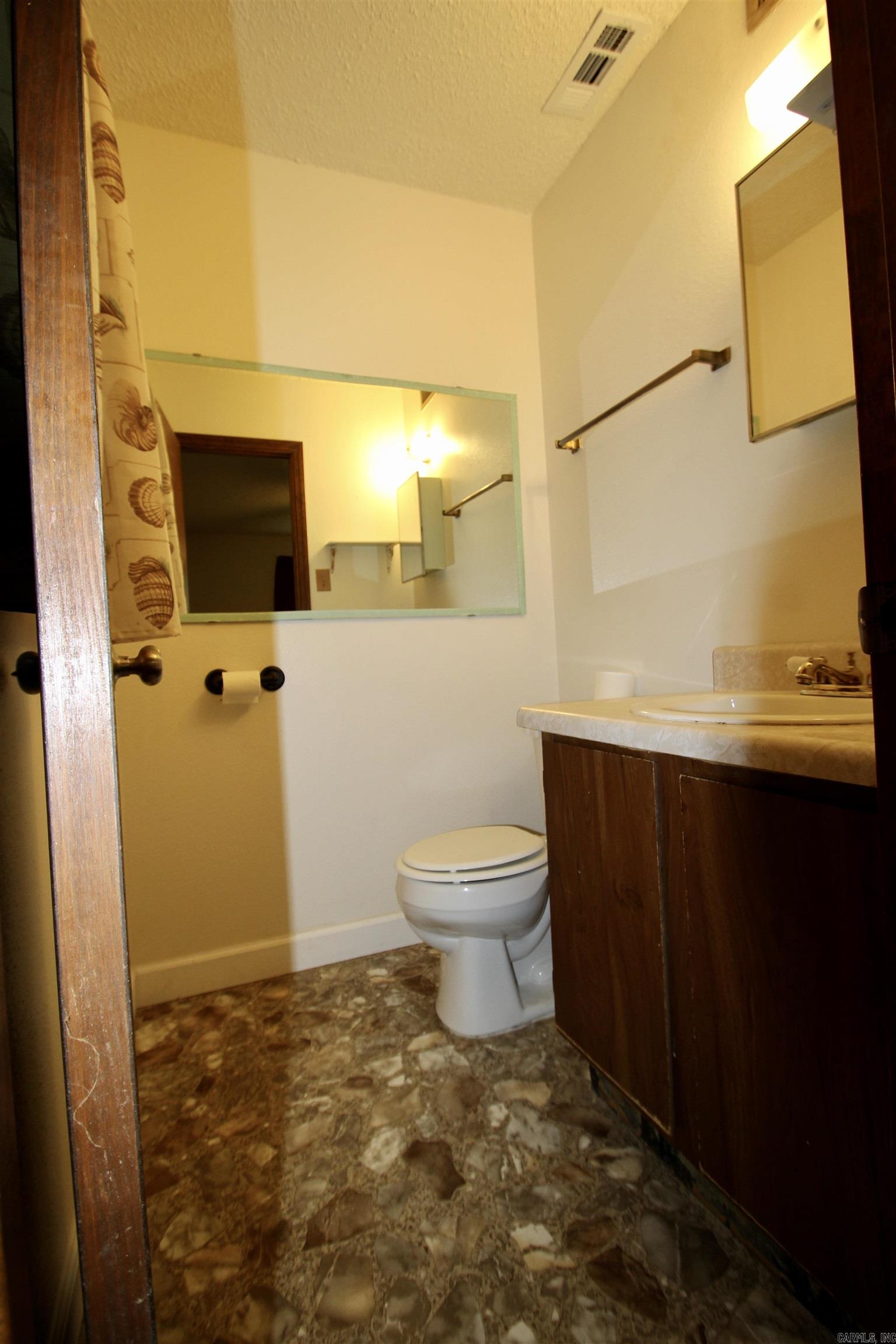 SHADY GROVE - Residential