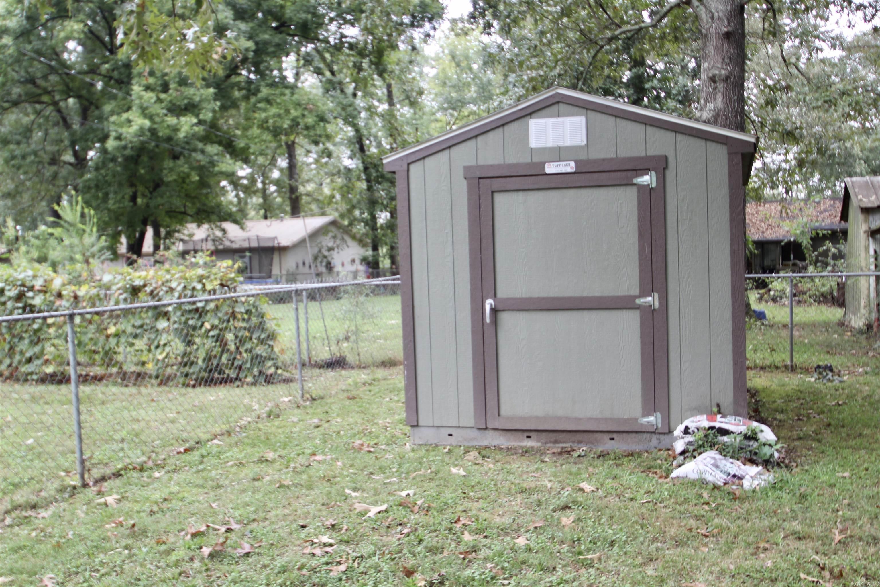 SHADY GROVE - Residential