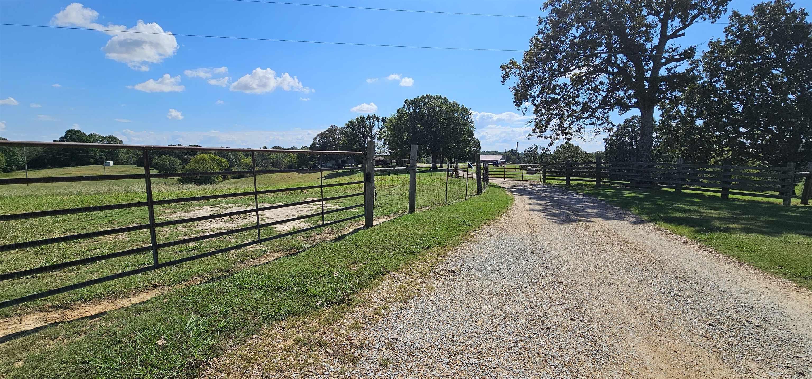 Metes & Bounds - Land