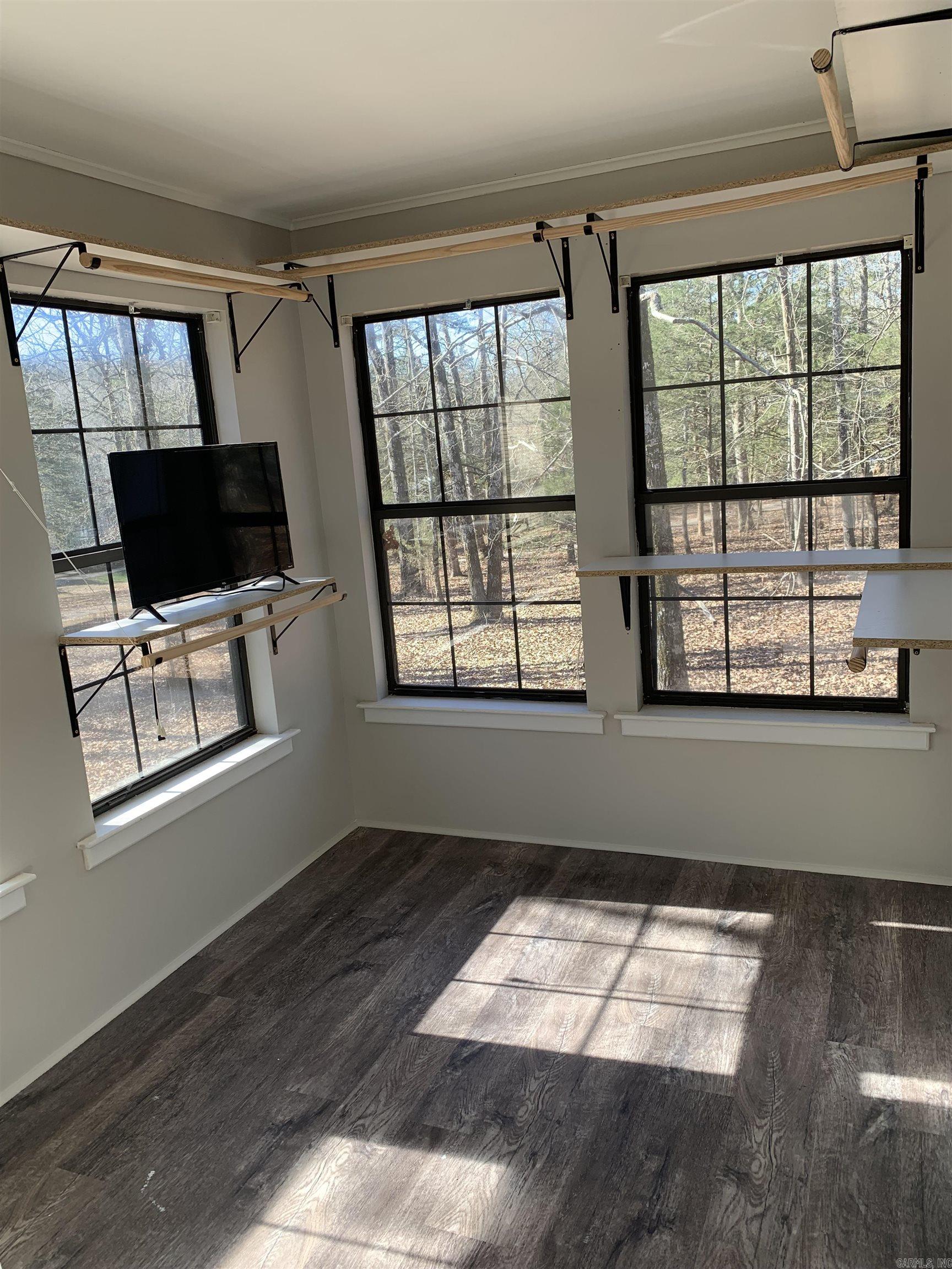 Dennis - Residential