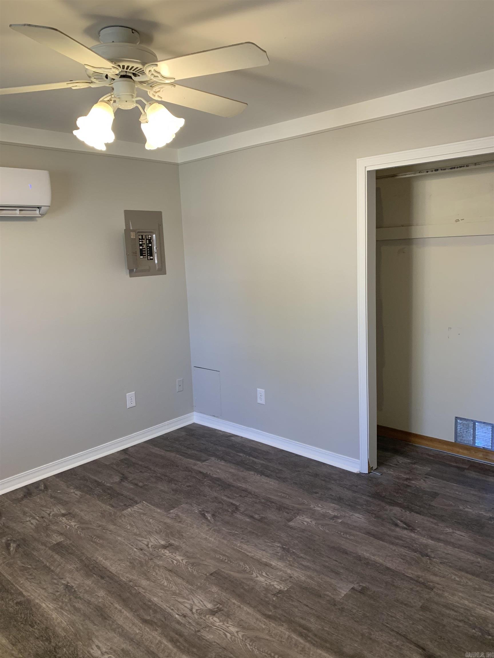 Dennis - Residential