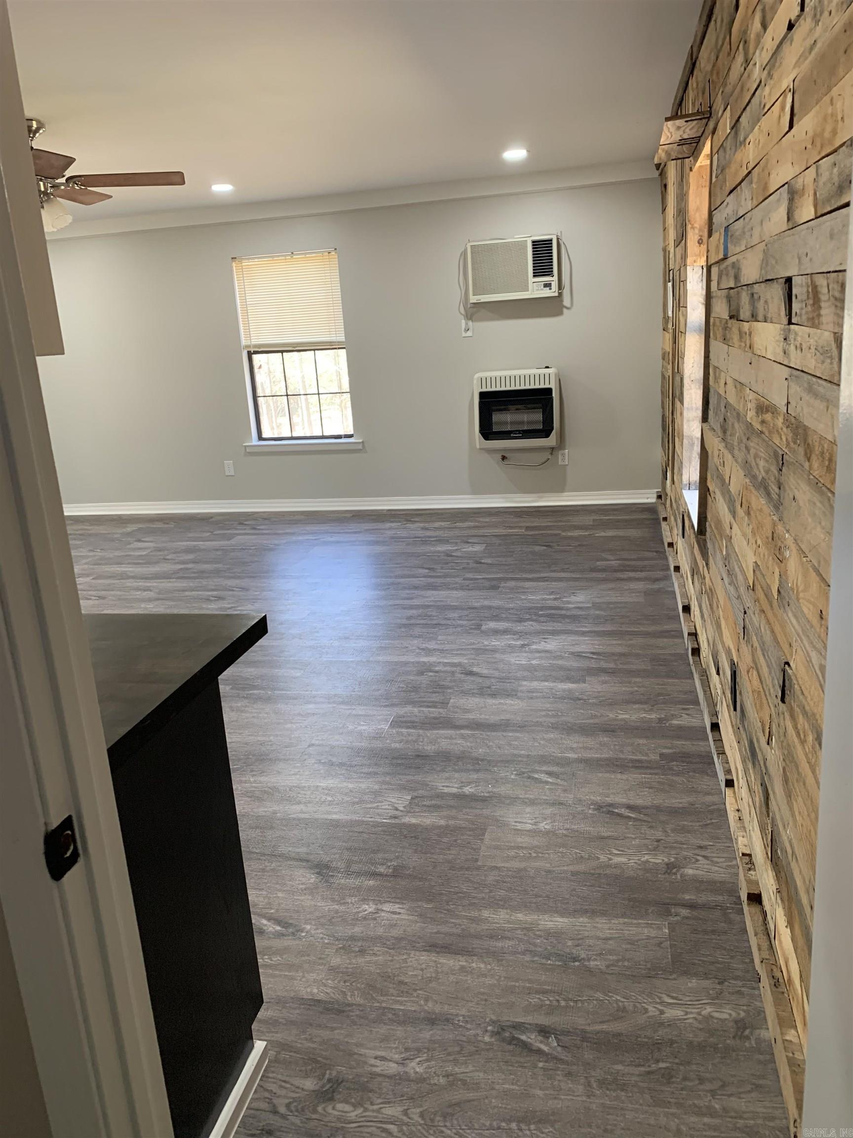 Dennis - Residential