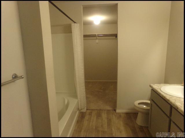 WHITE OAK CROSSING - Residential Lease