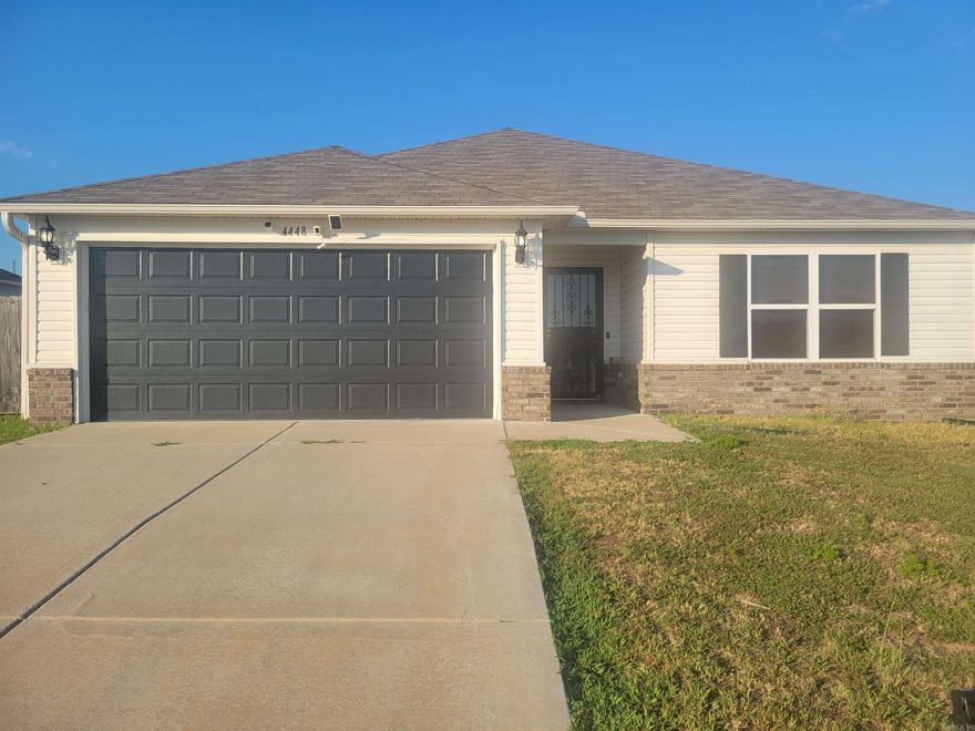 Great 3BD 2BTH Home, Close to the new BUC- EE'S, Home Comes with Solar Panes, This Home Is A Must See.