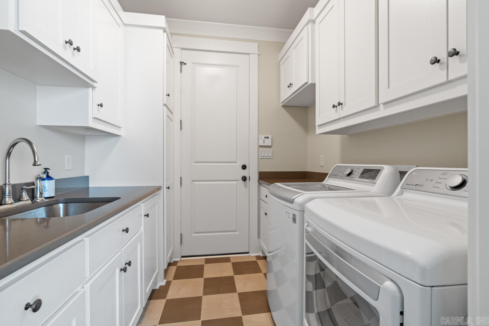 BELLES FLEURS - Residential