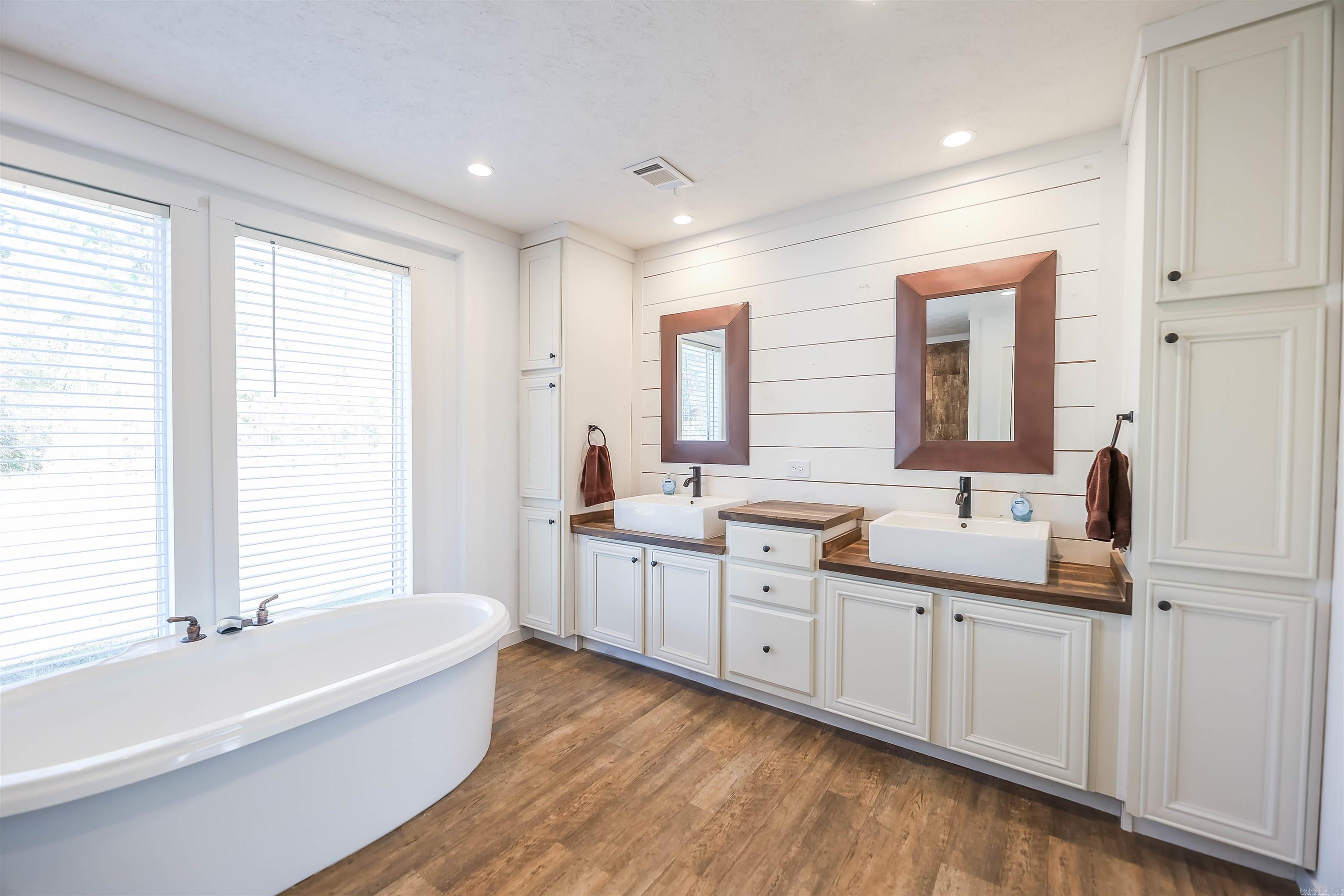 LOUANN - Residential