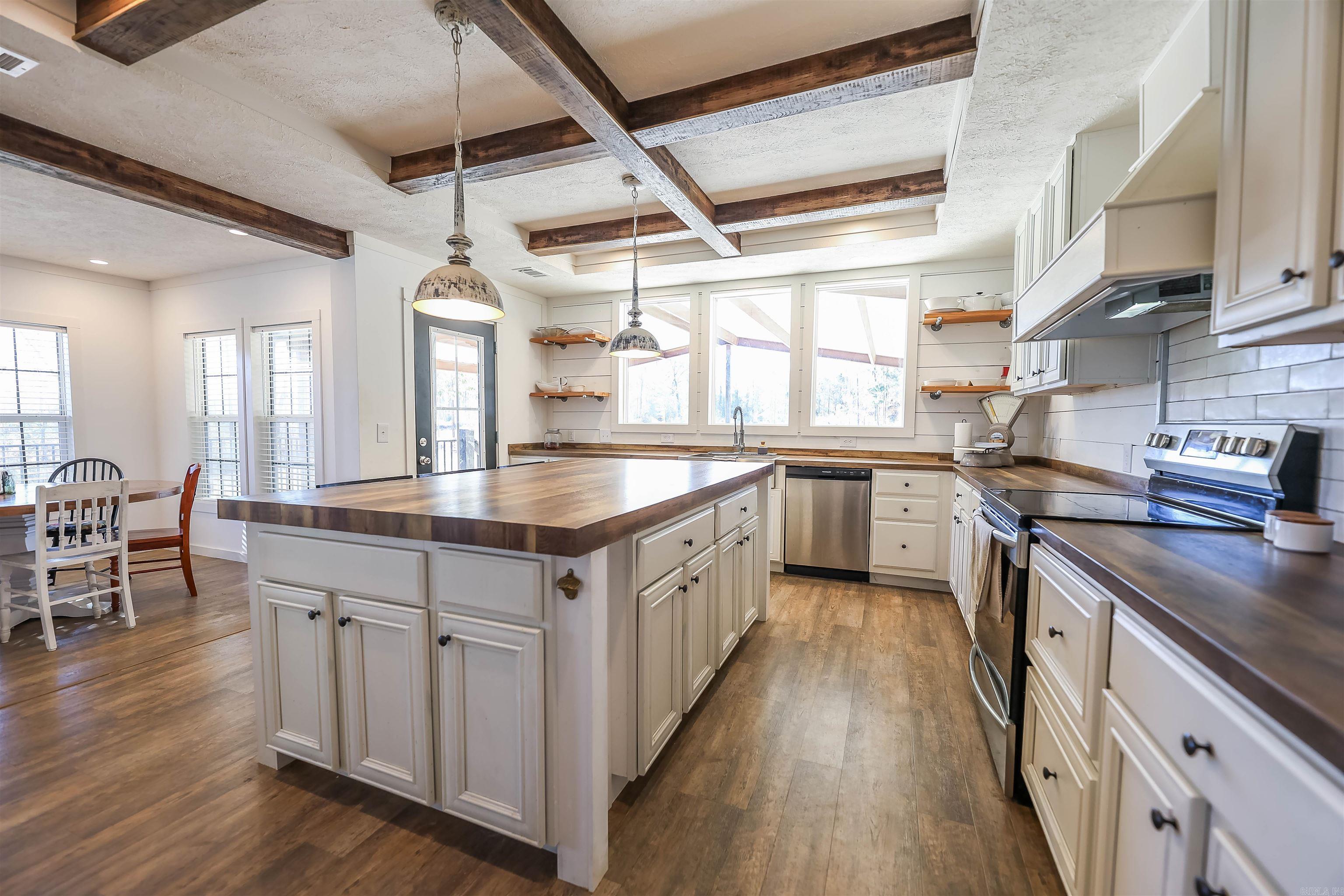 LOUANN - Residential