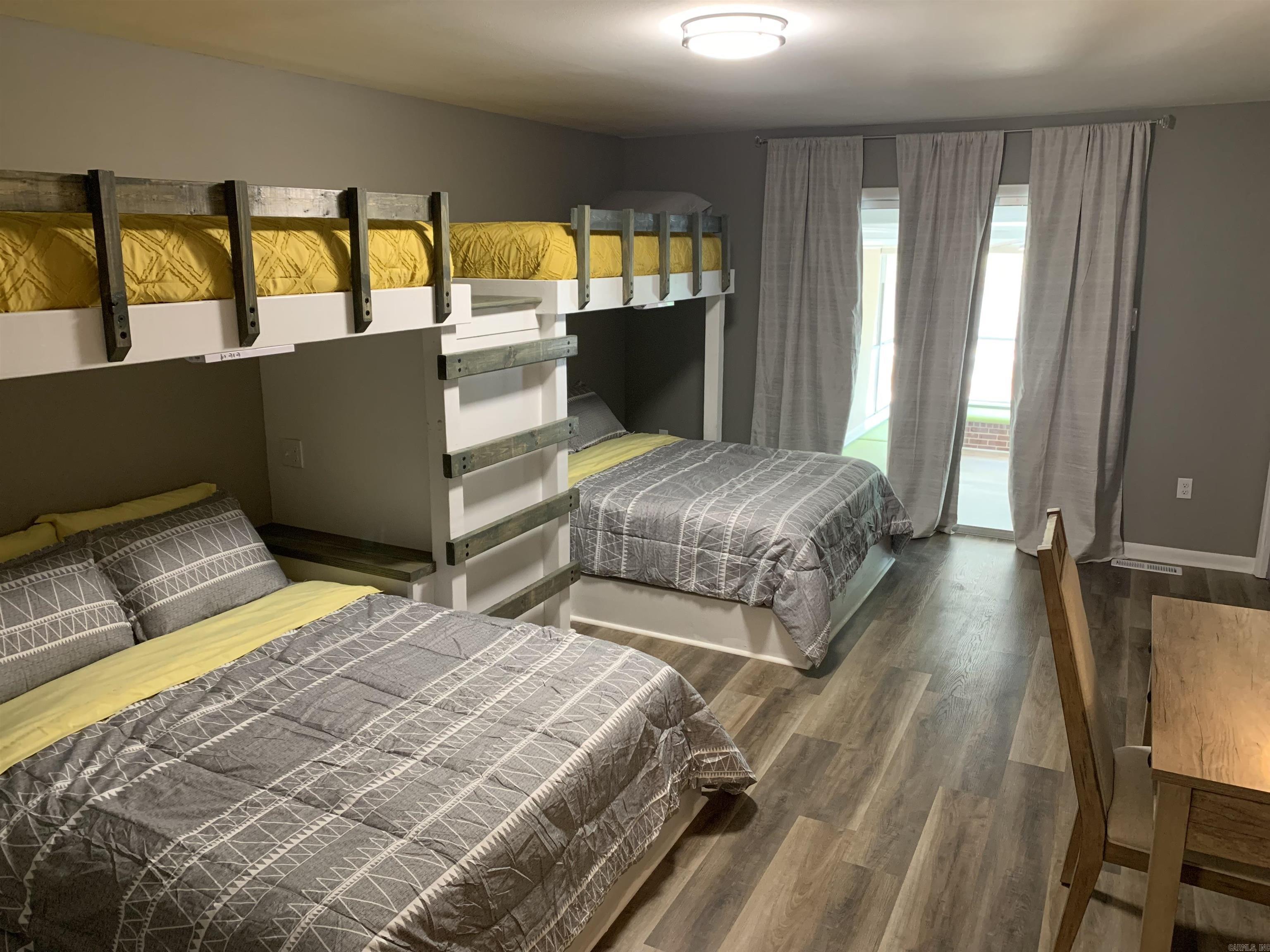 ROSS ACRES ADDN - Residential