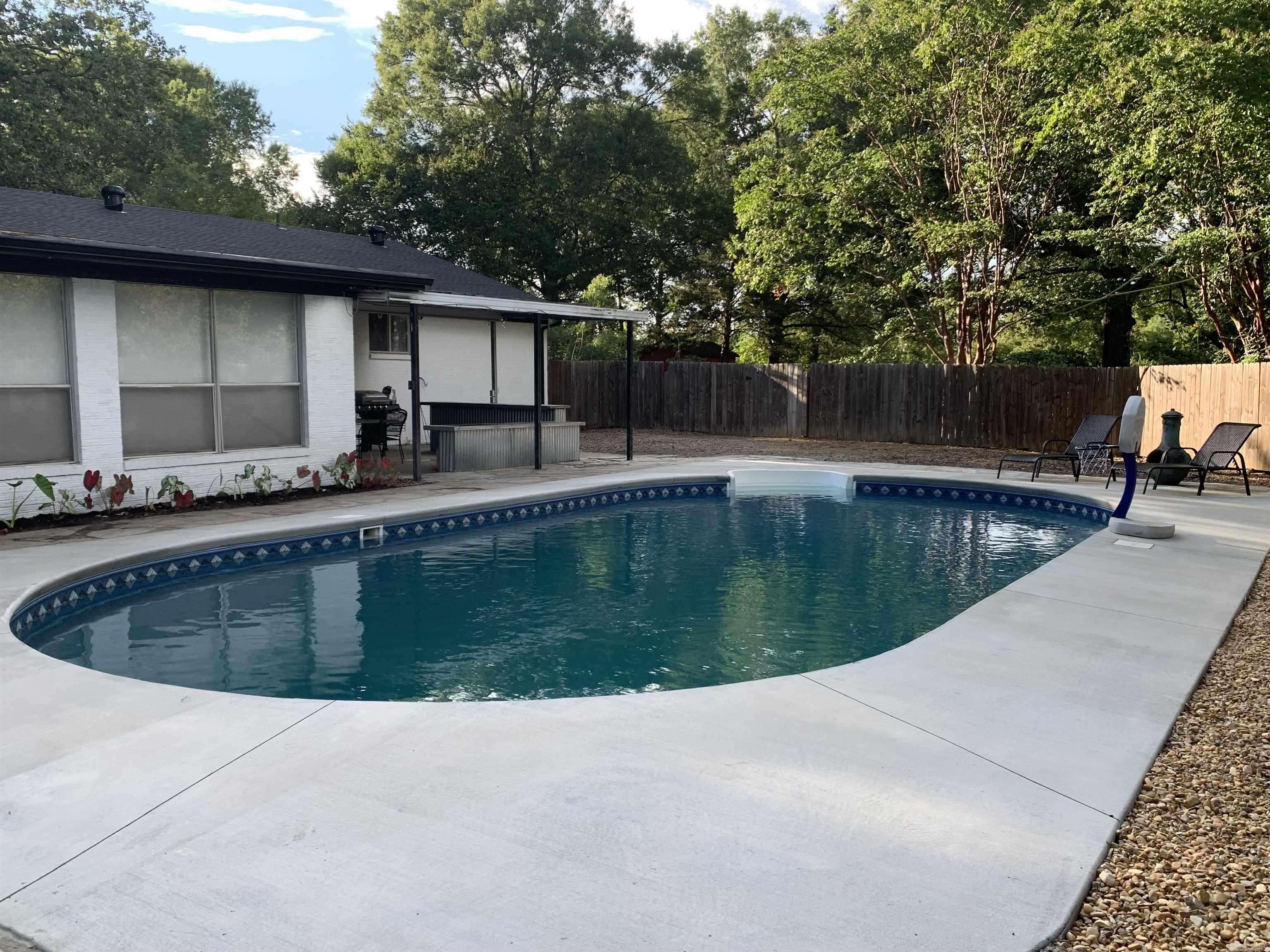 ROSS ACRES ADDN - Residential