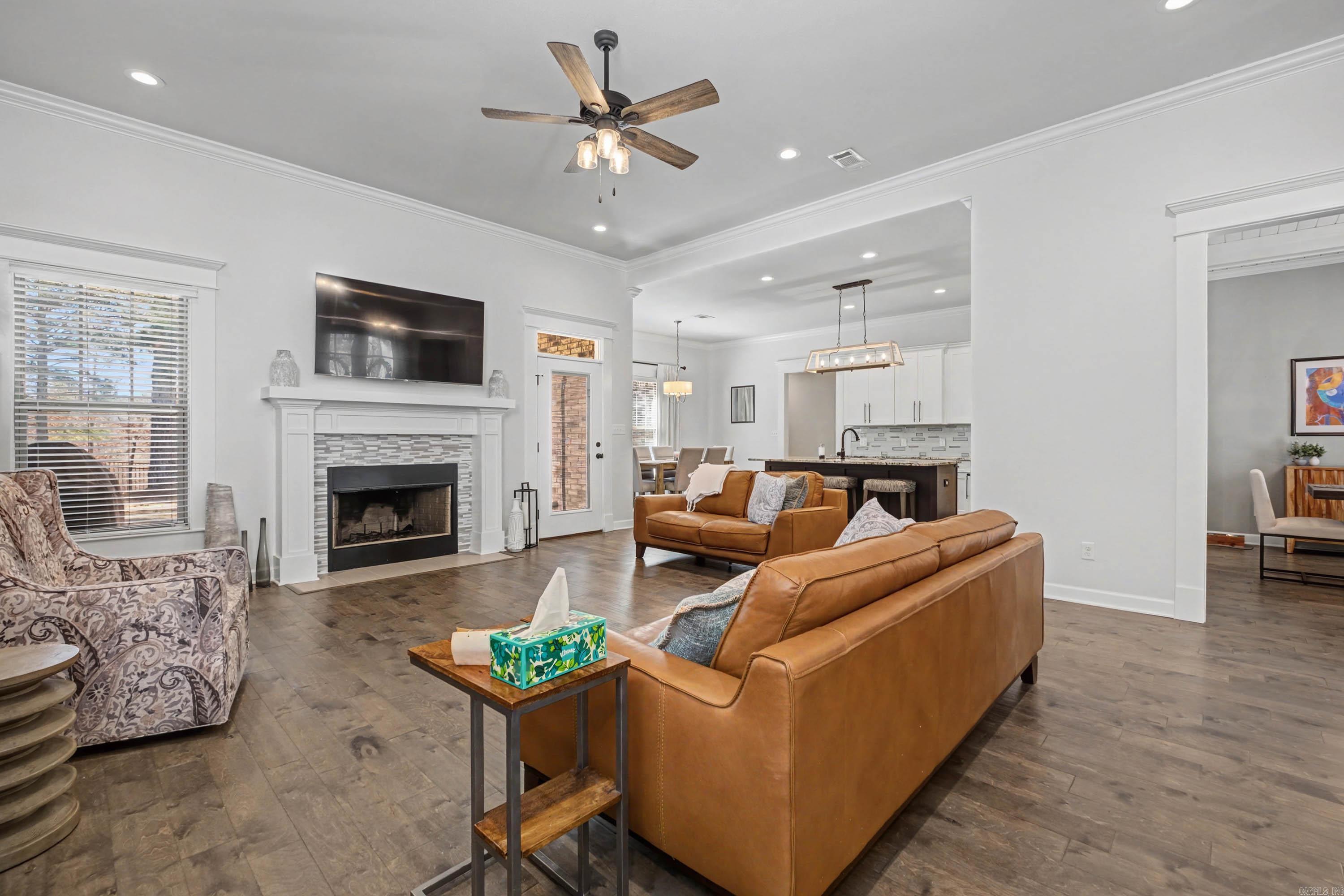 PLEASANT LAKE ESTATES - Residential