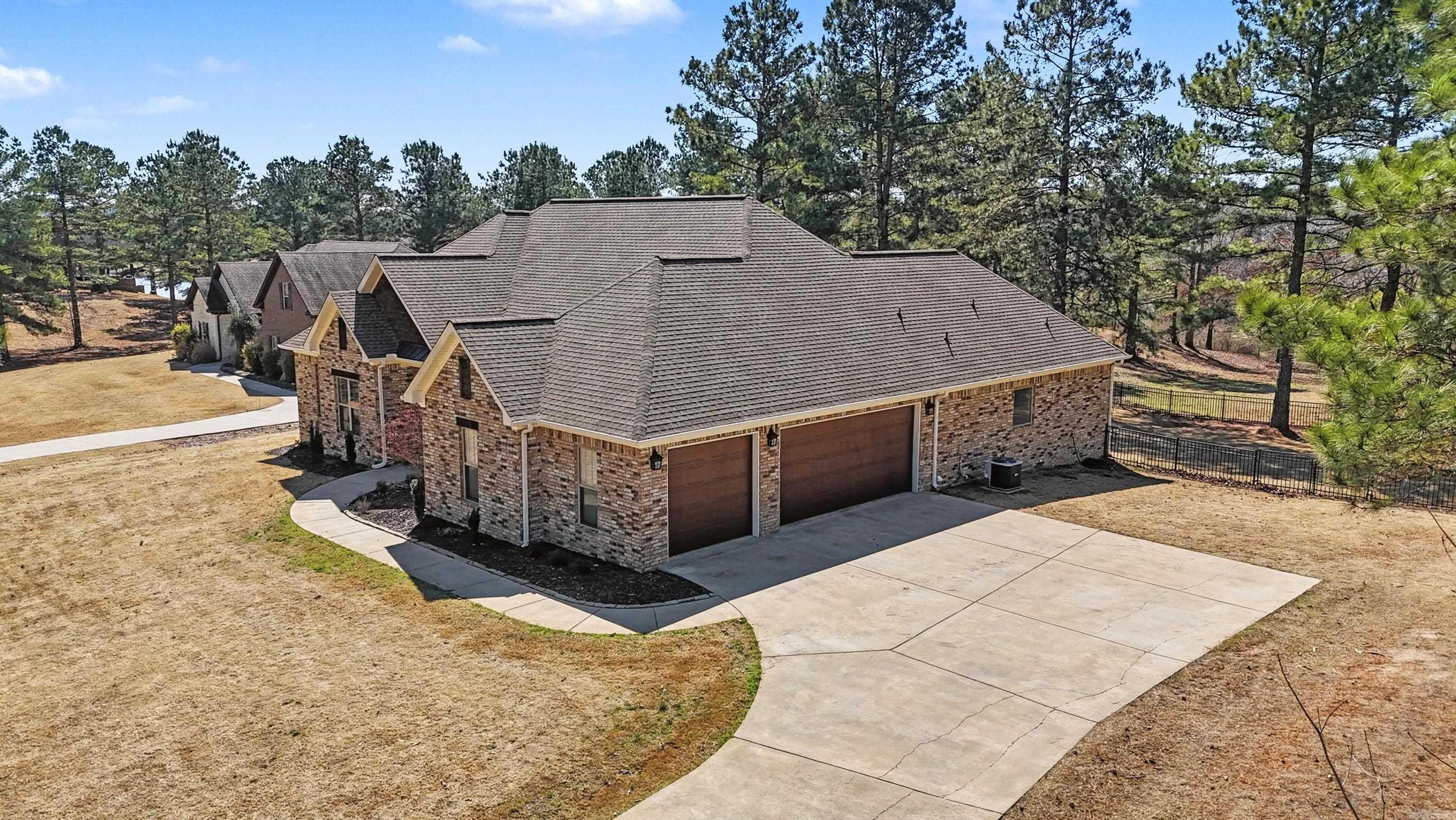 PLEASANT LAKE ESTATES - Residential