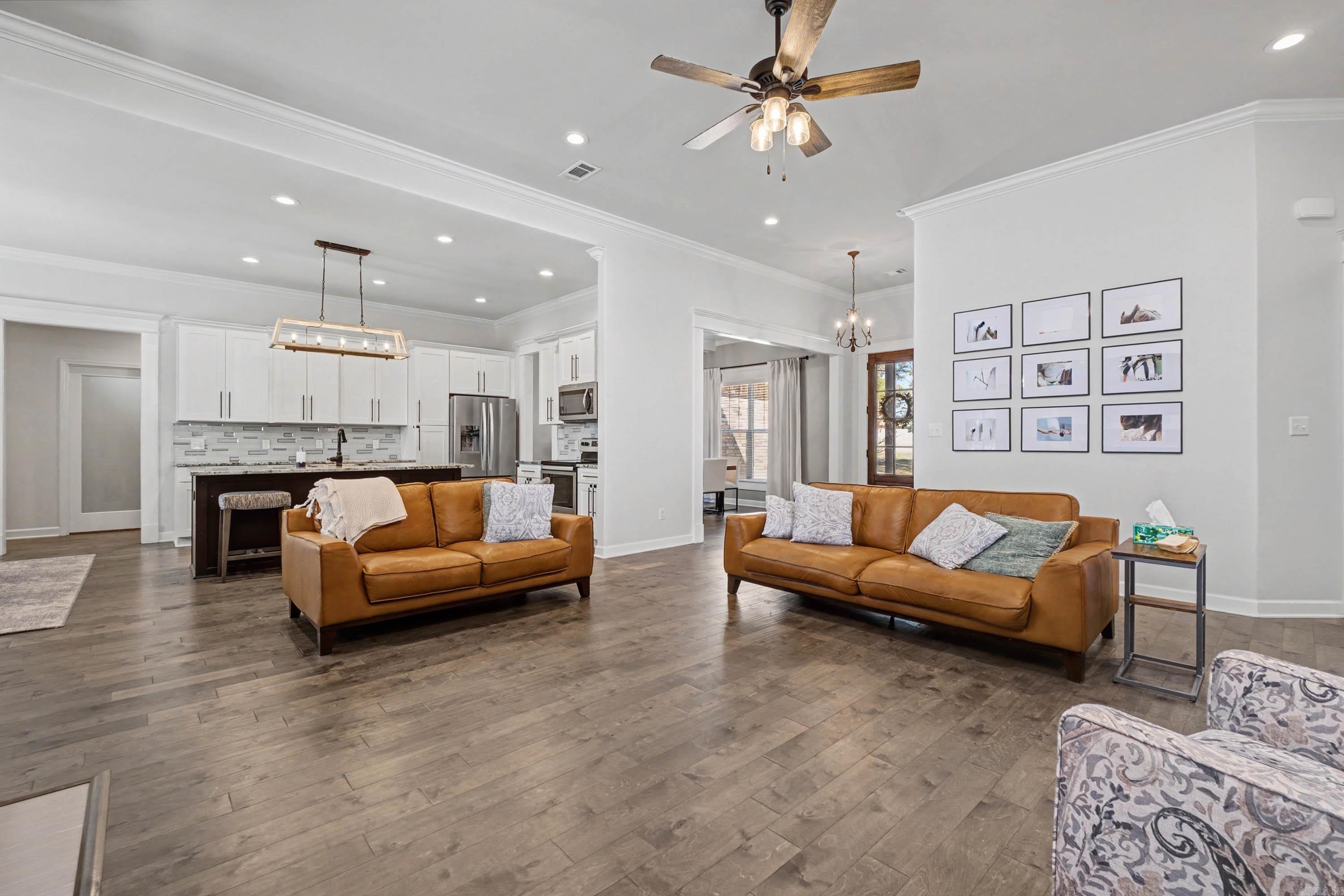 PLEASANT LAKE ESTATES - Residential