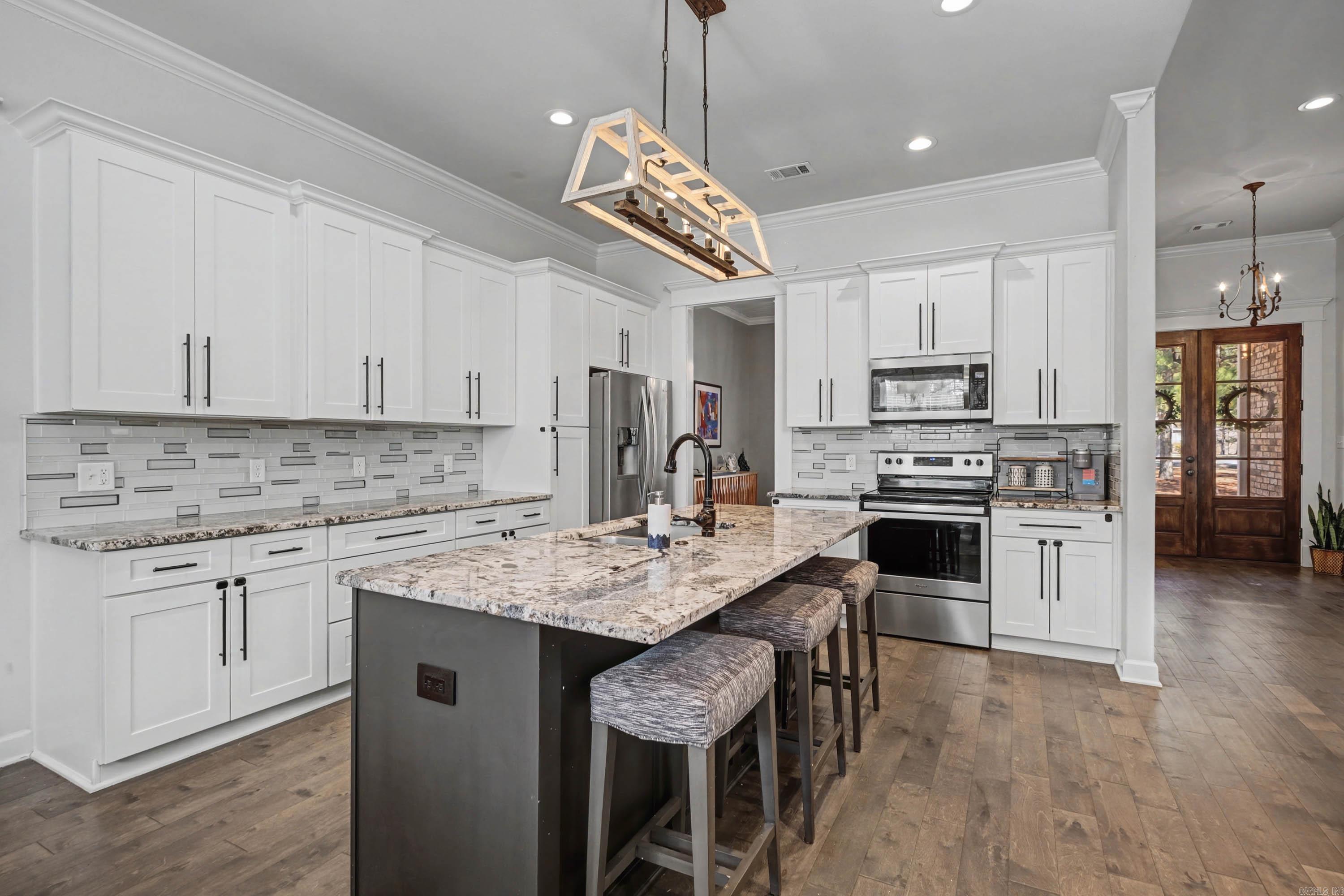 PLEASANT LAKE ESTATES - Residential