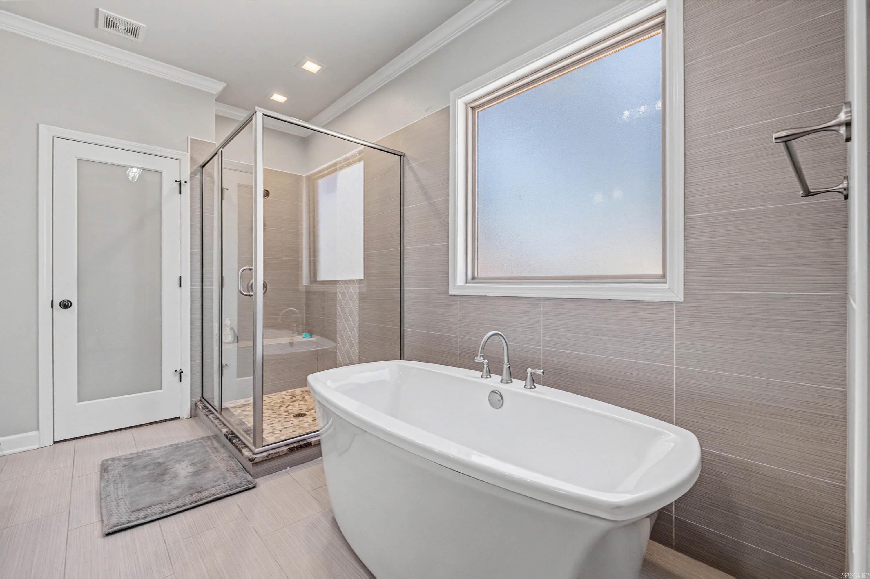 PLEASANT LAKE ESTATES - Residential