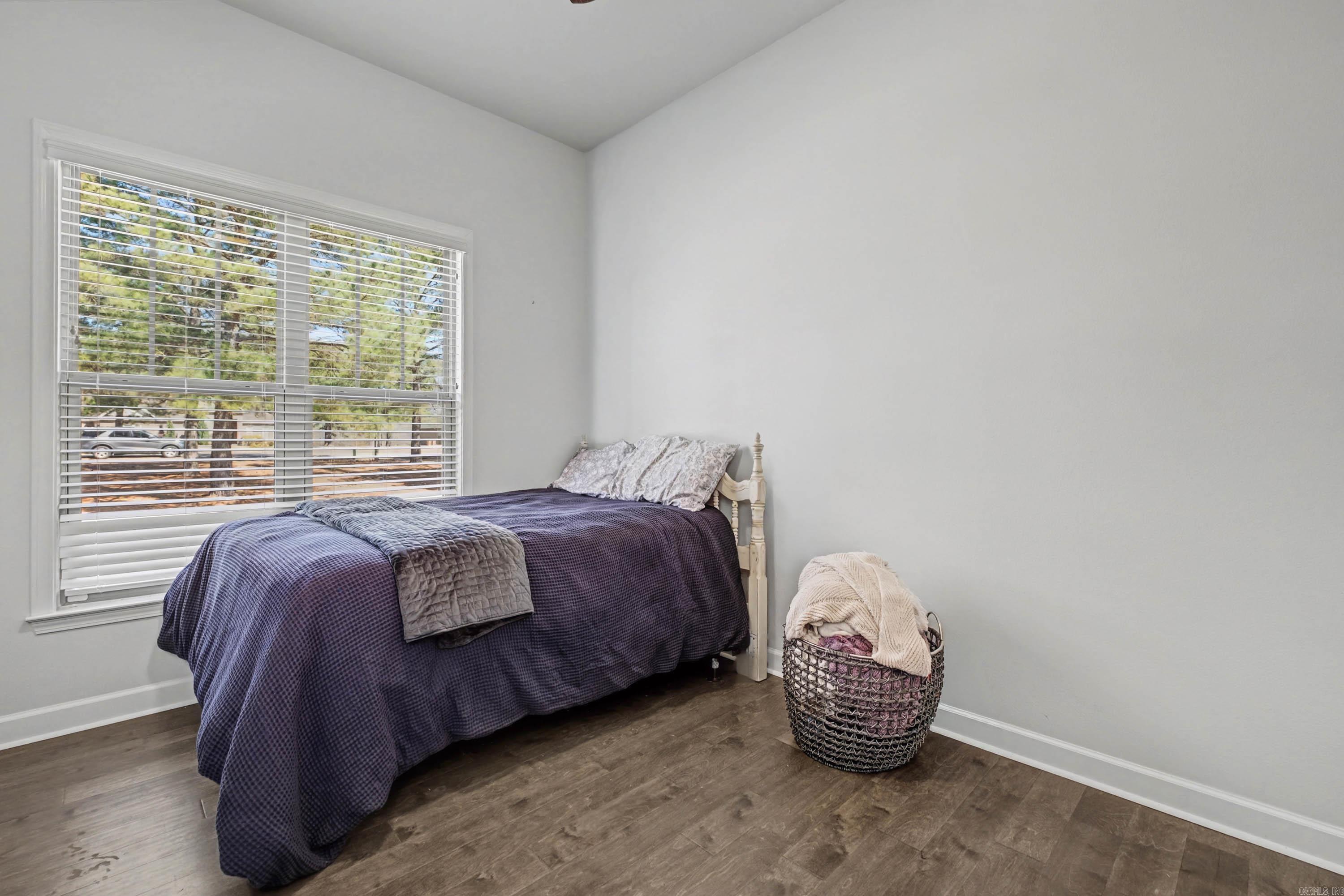 PLEASANT LAKE ESTATES - Residential