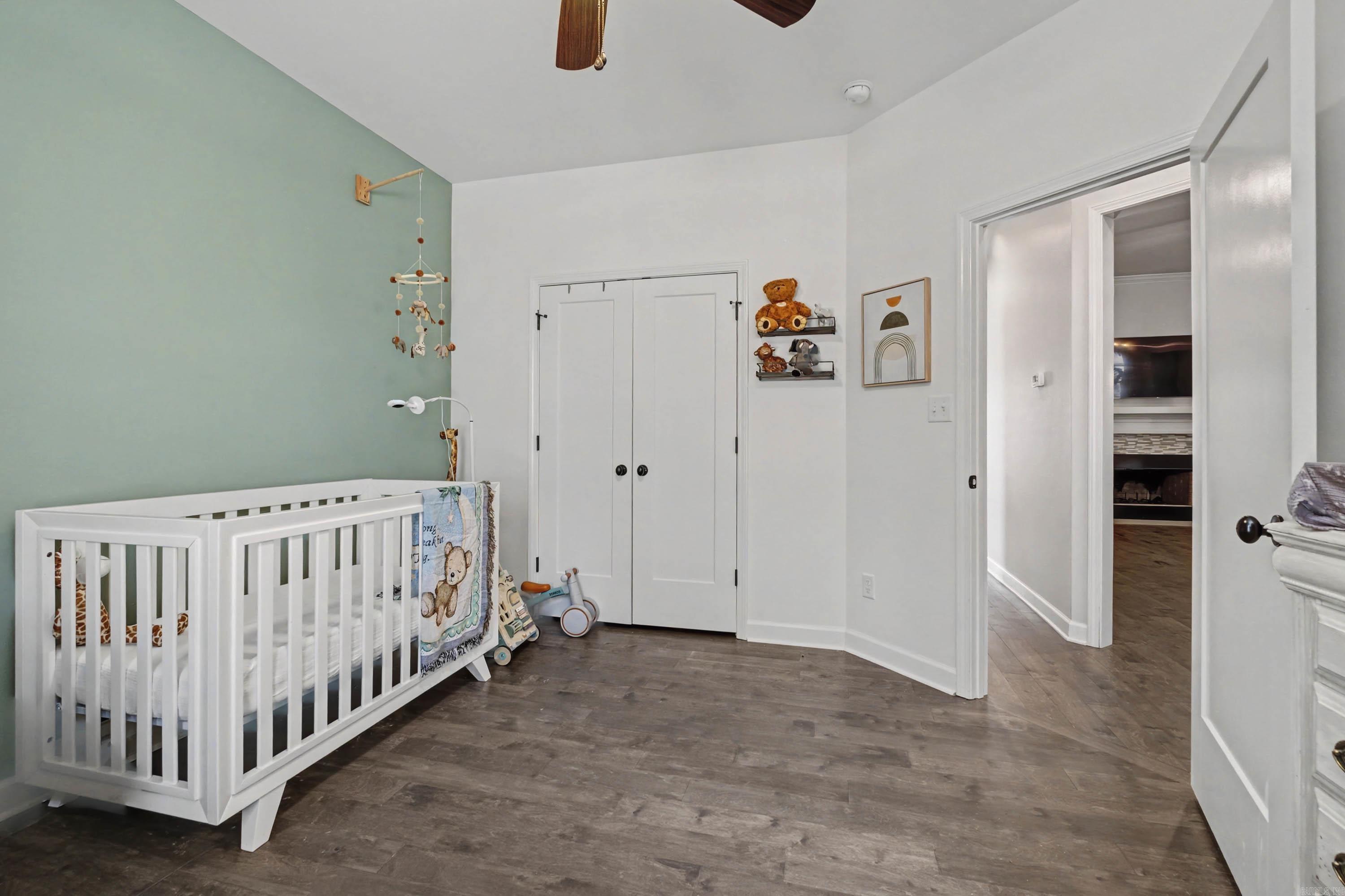 PLEASANT LAKE ESTATES - Residential