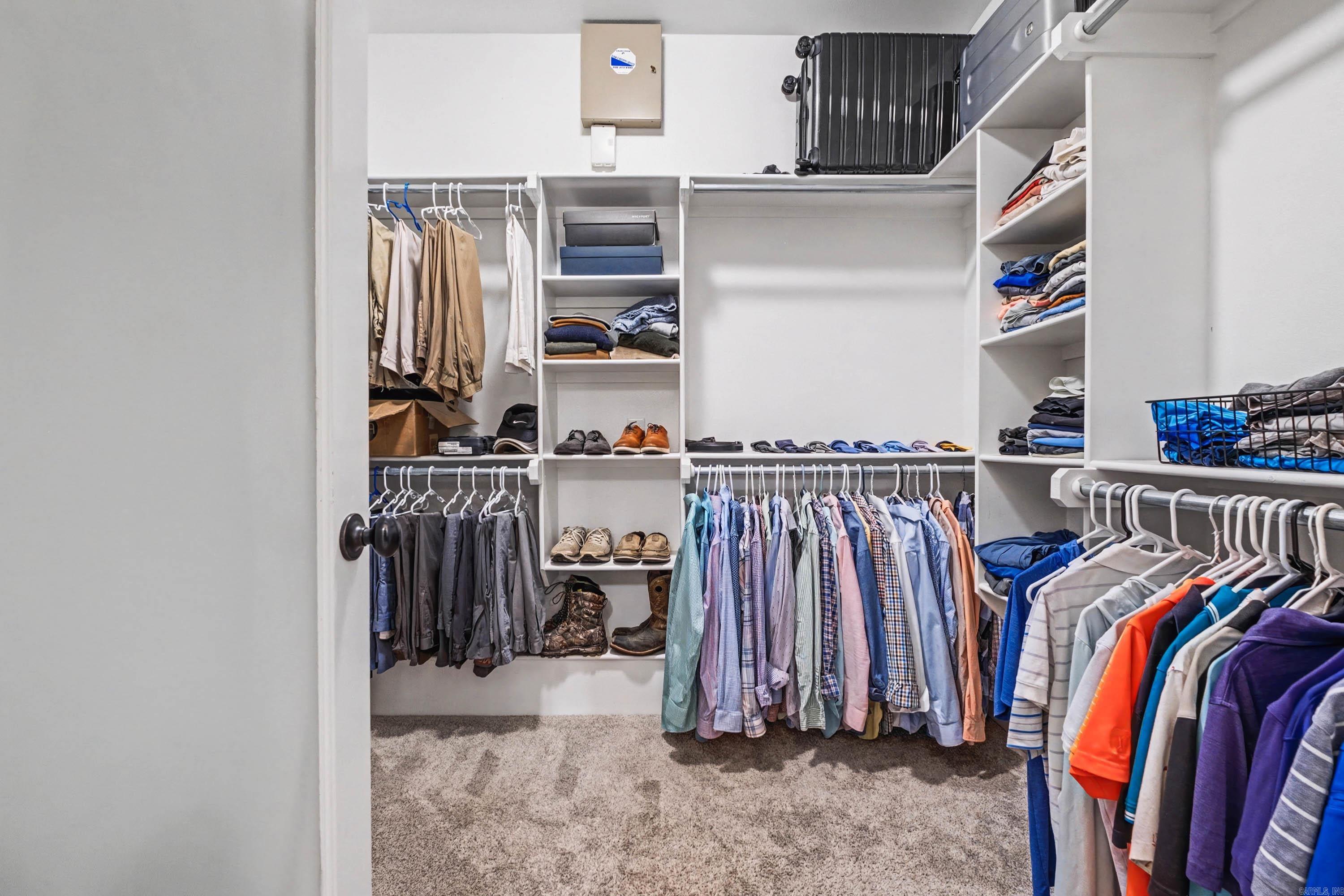 PLEASANT LAKE ESTATES - Residential