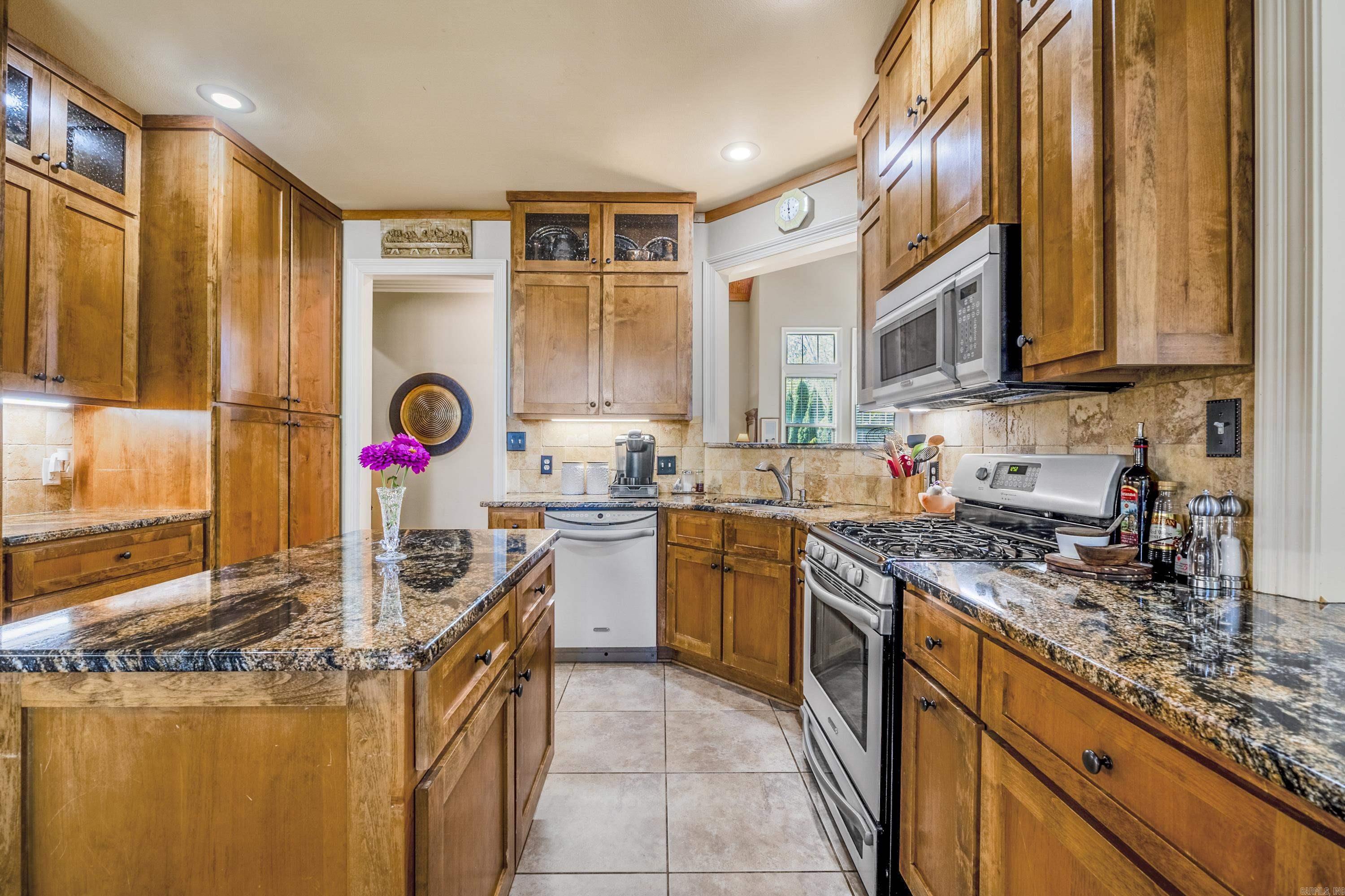 CAMMACK WOODS - Residential