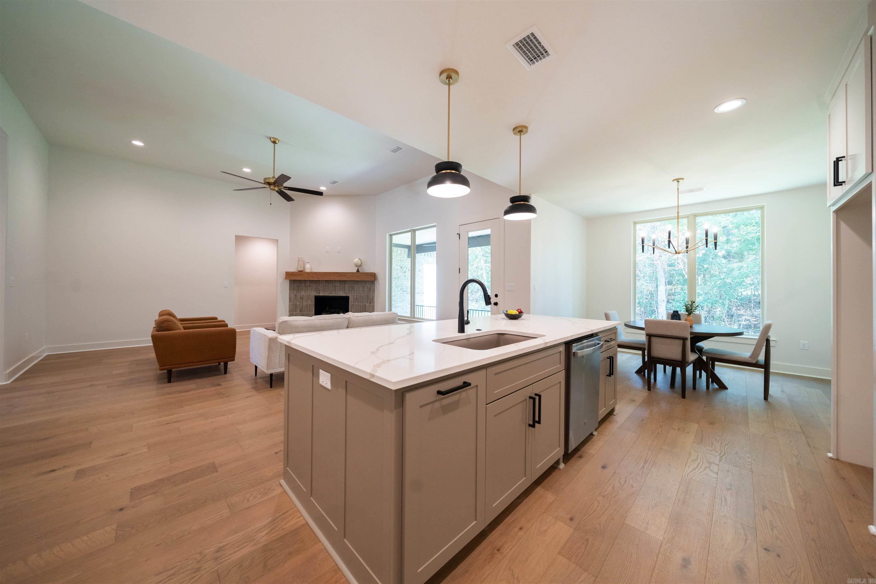 STONEBROOK - Residential