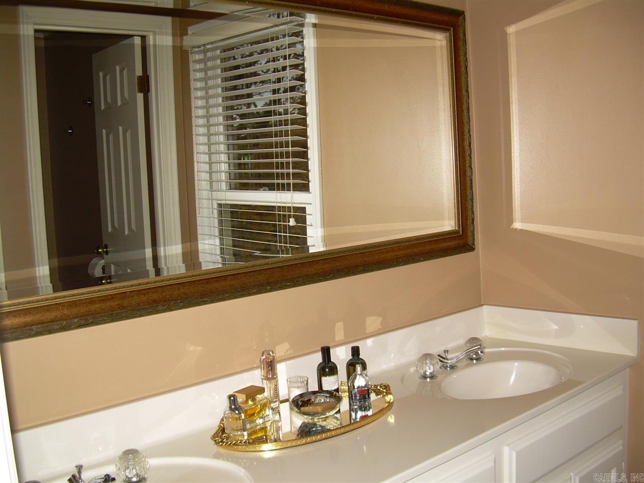 Longlea Manor - Residential