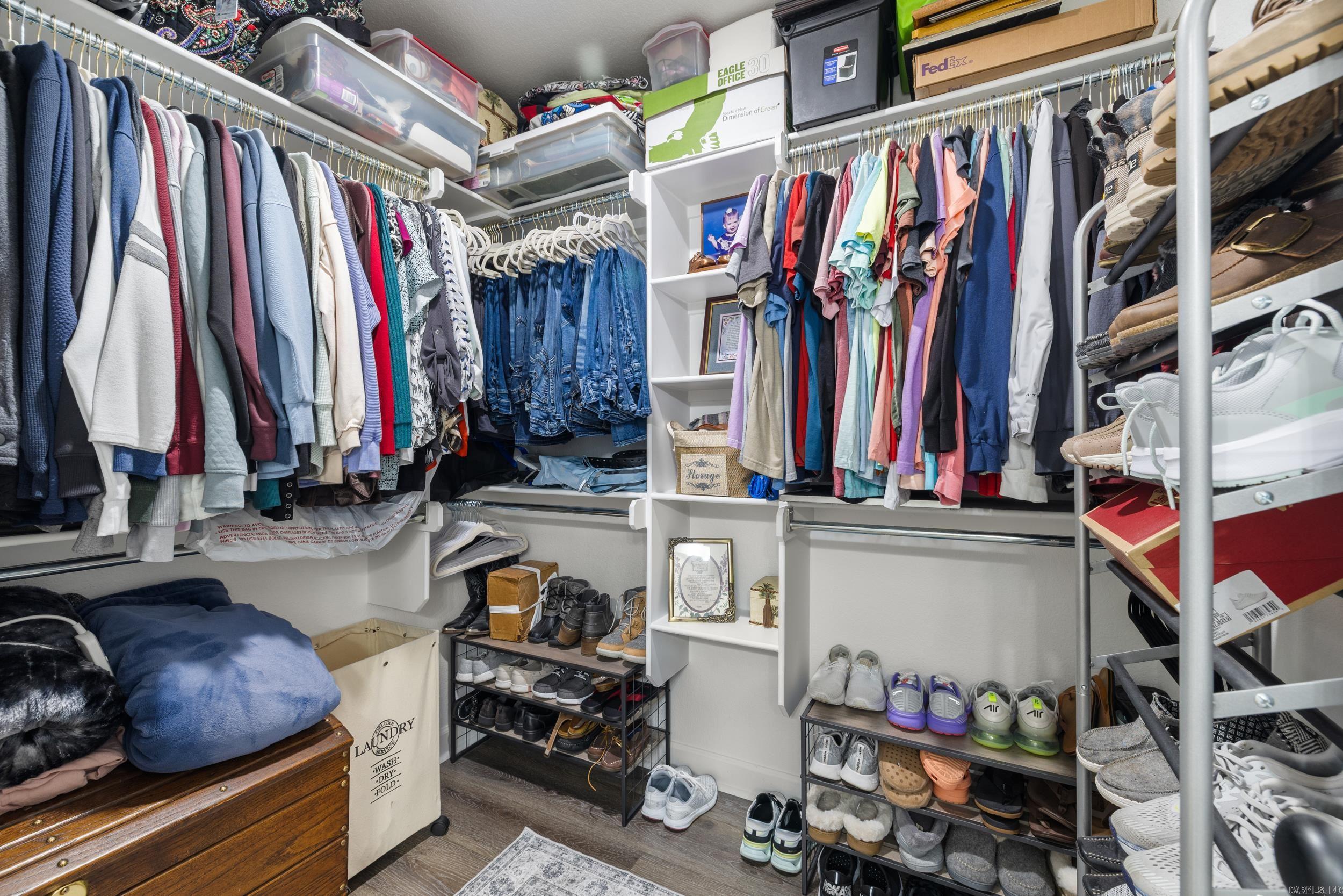 DEERFIELD ESTATES - Residential