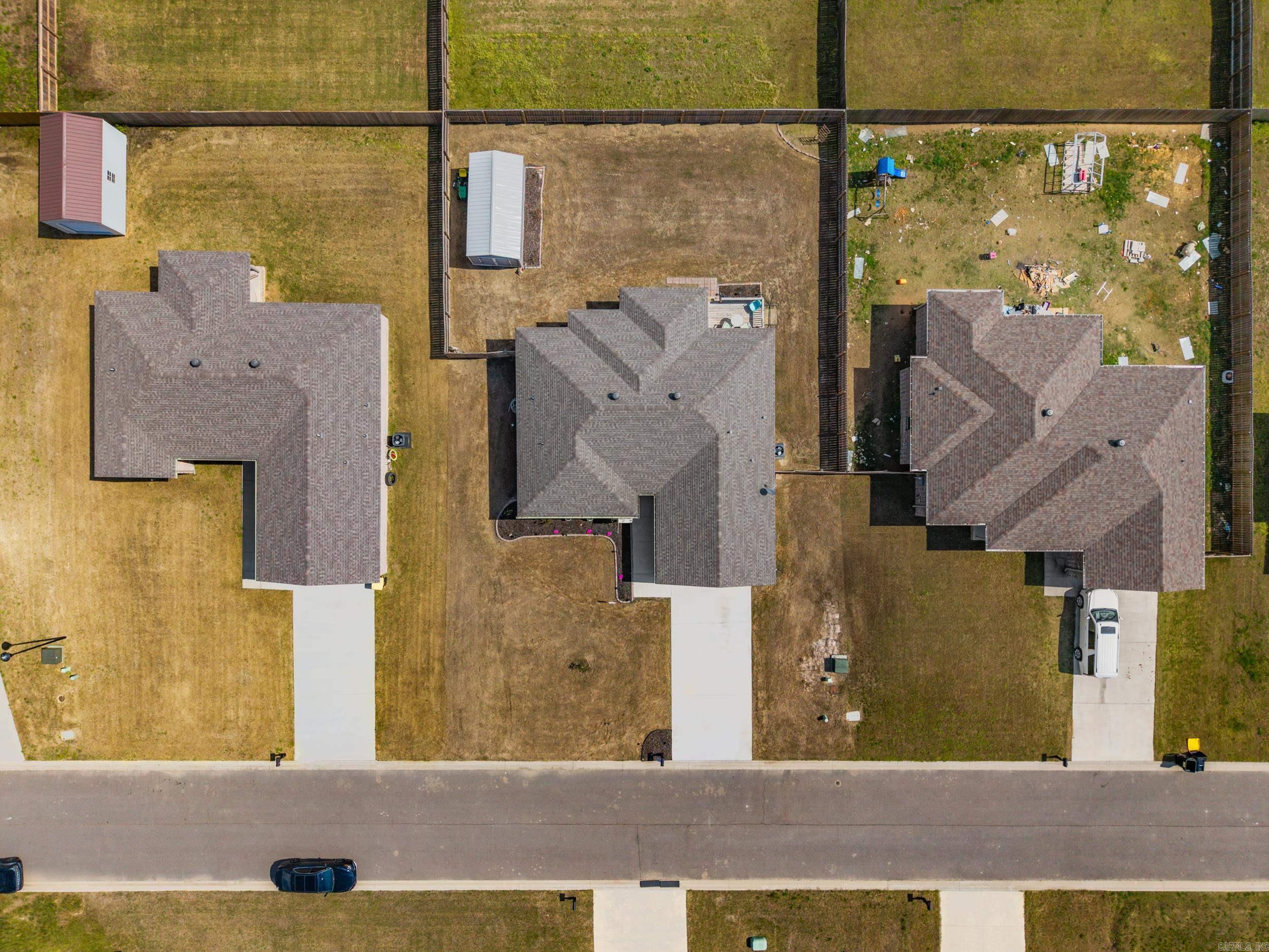 DEERFIELD ESTATES - Residential