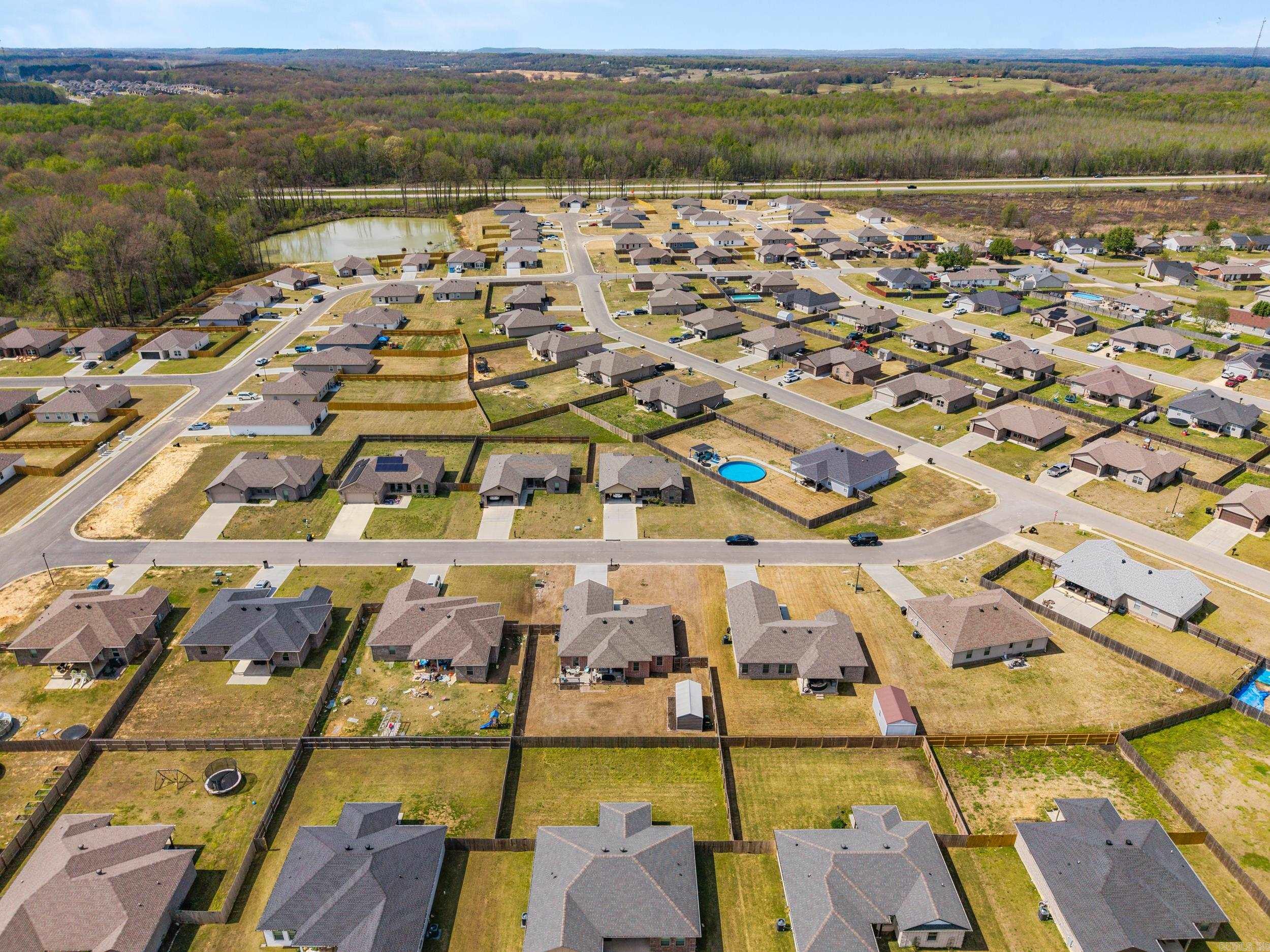 DEERFIELD ESTATES - Residential