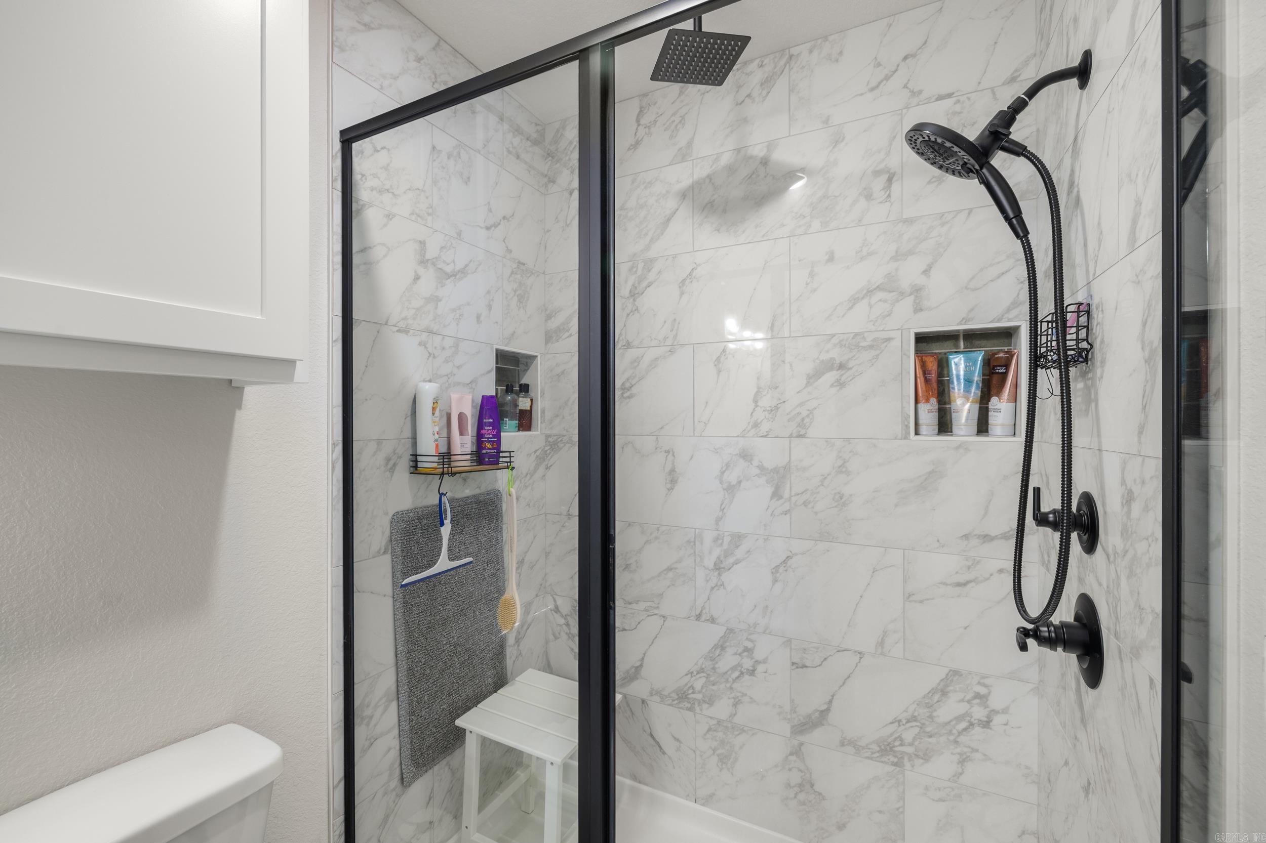 DEERFIELD ESTATES - Residential