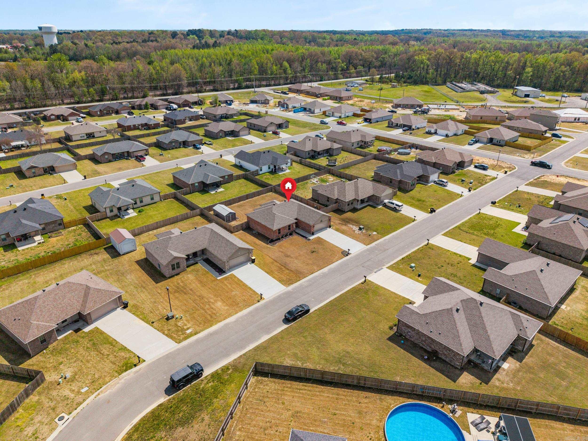 DEERFIELD ESTATES - Residential