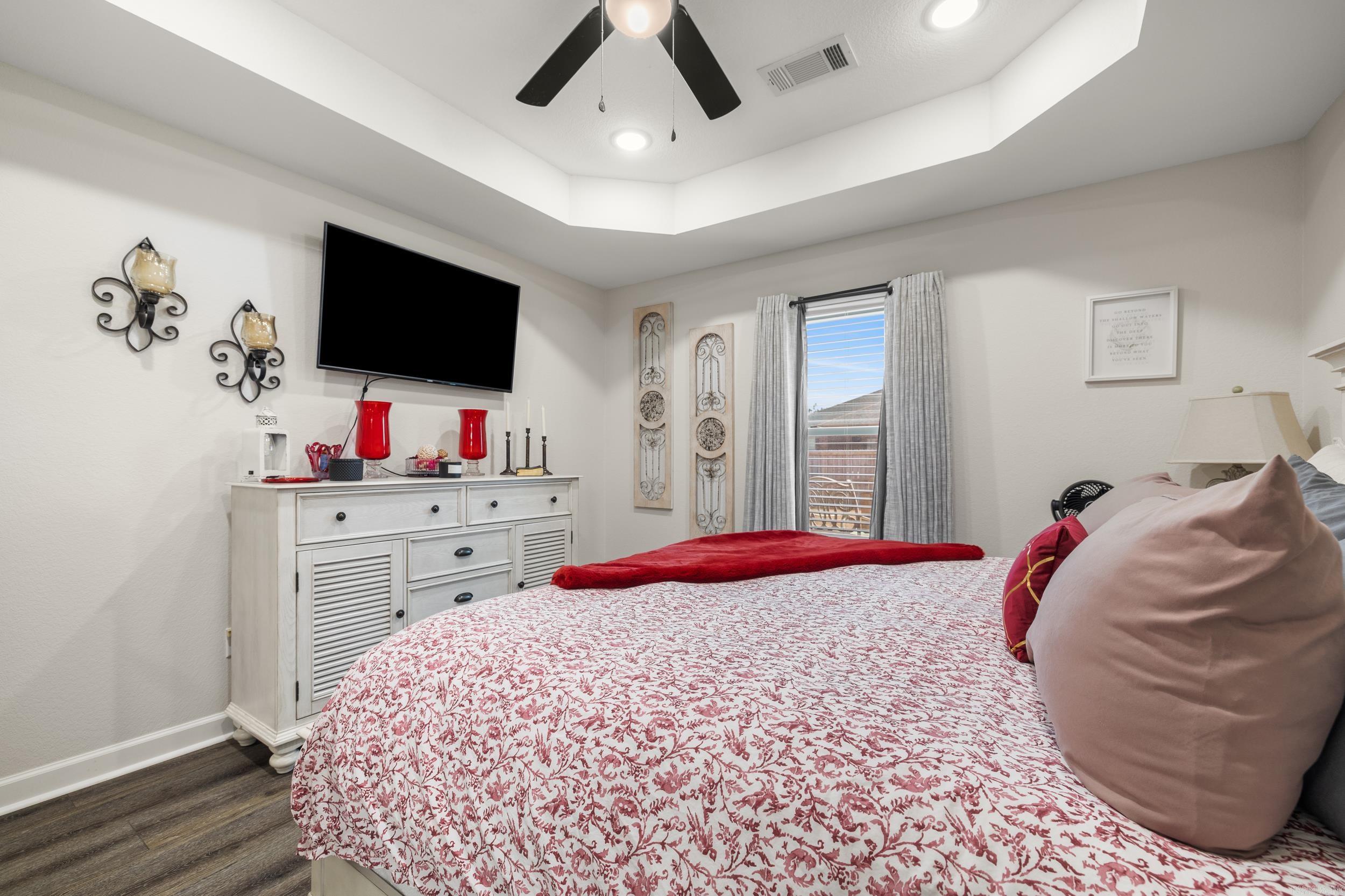 DEERFIELD ESTATES - Residential