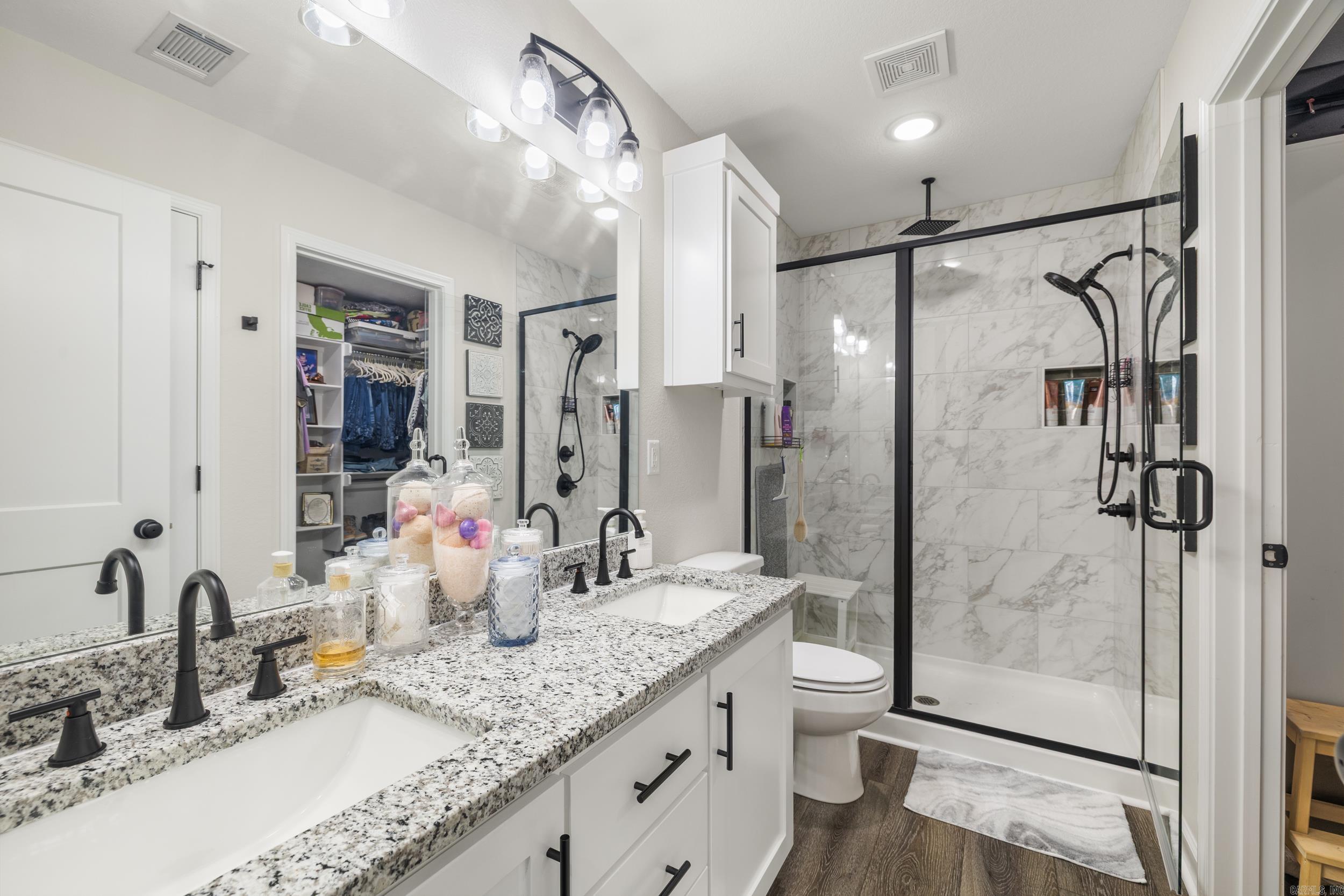 DEERFIELD ESTATES - Residential