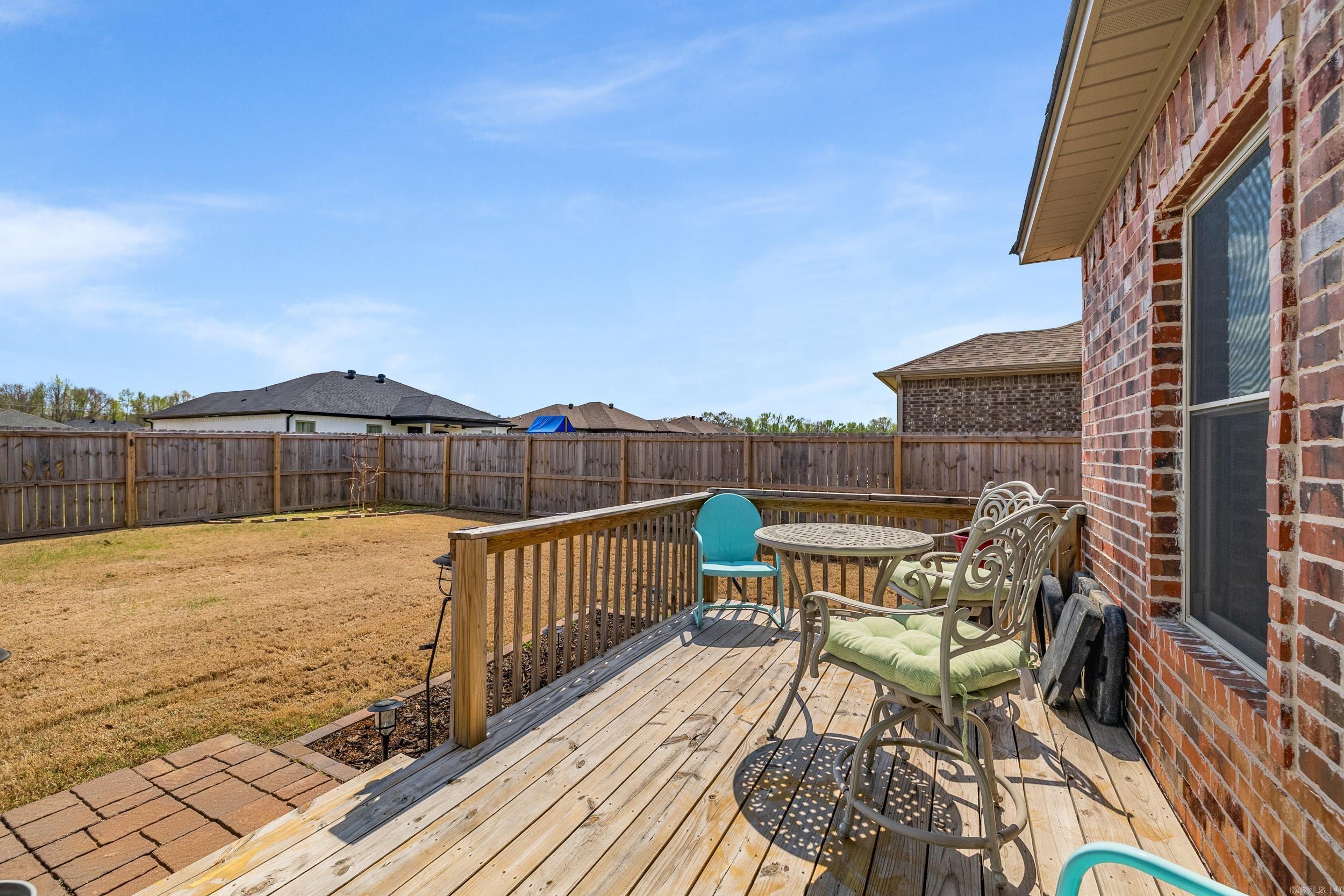 DEERFIELD ESTATES - Residential