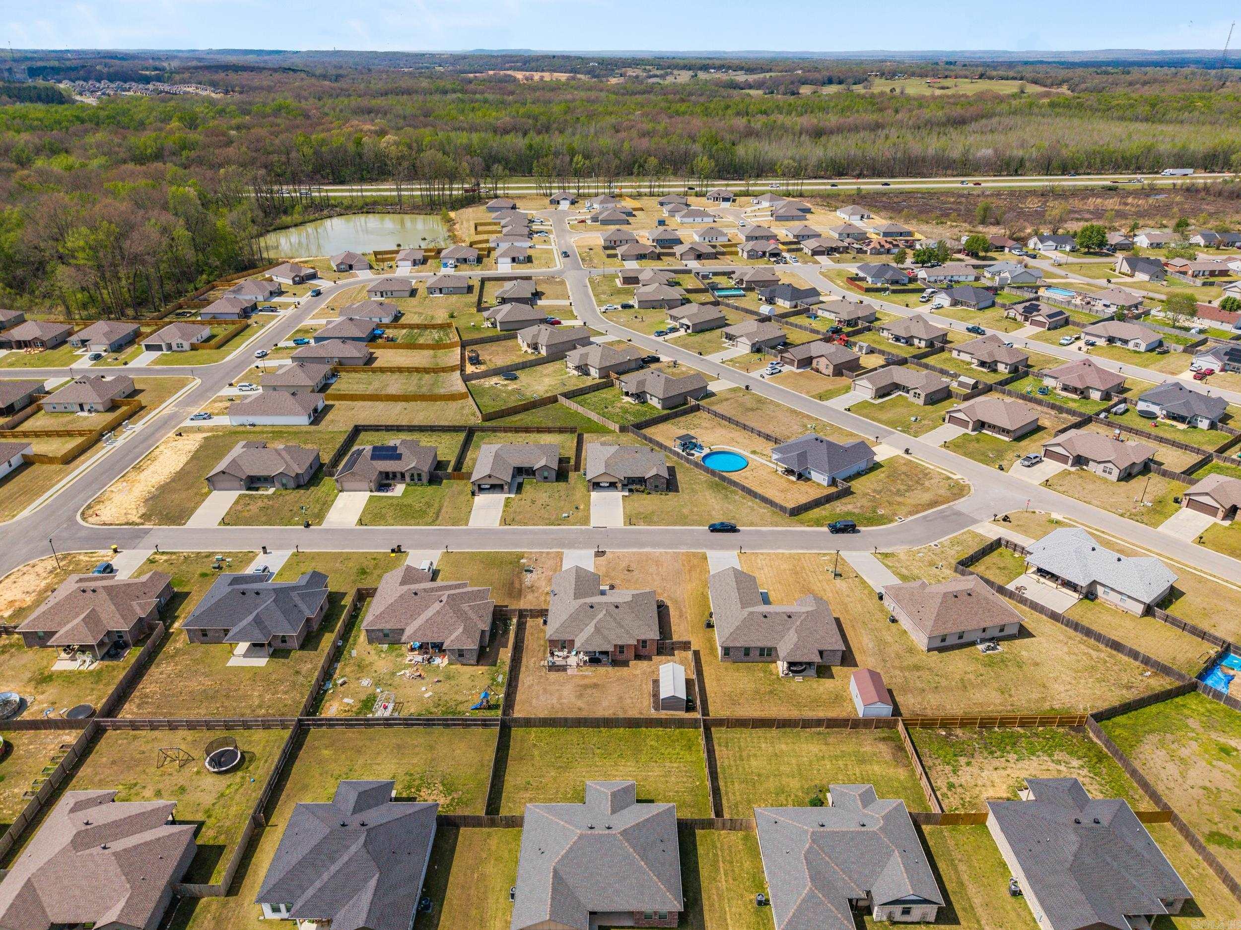 DEERFIELD ESTATES - Residential