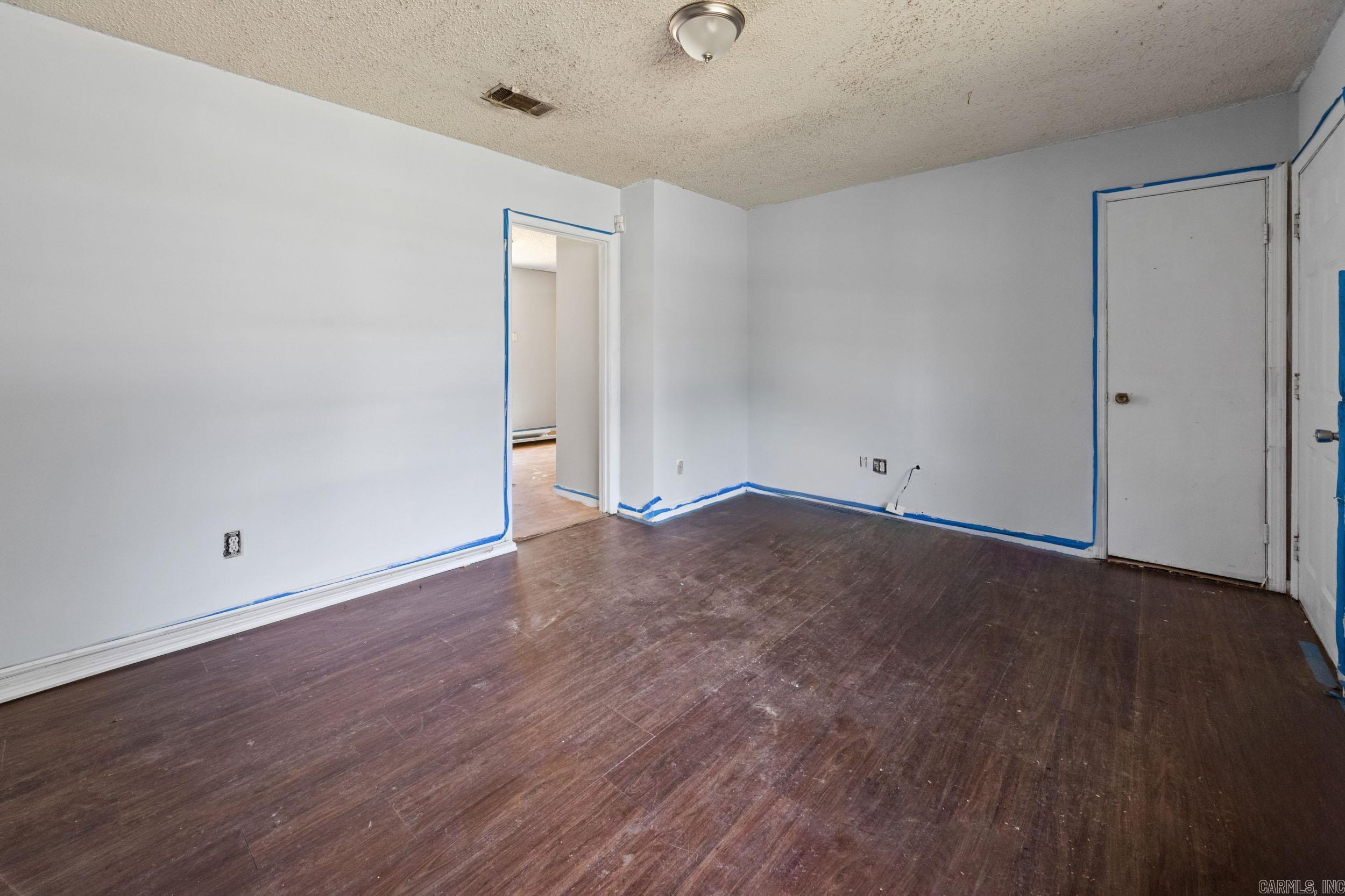 CREEKDALE - Residential