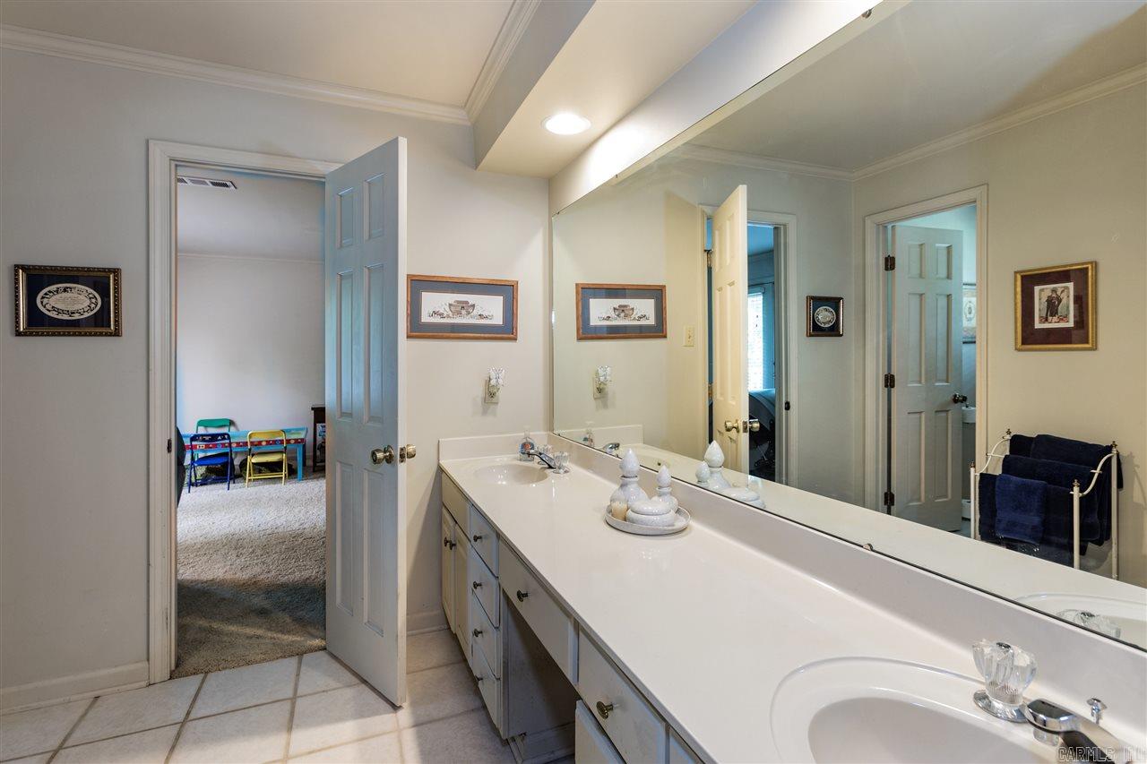 LONGLEA ESTATES - Residential