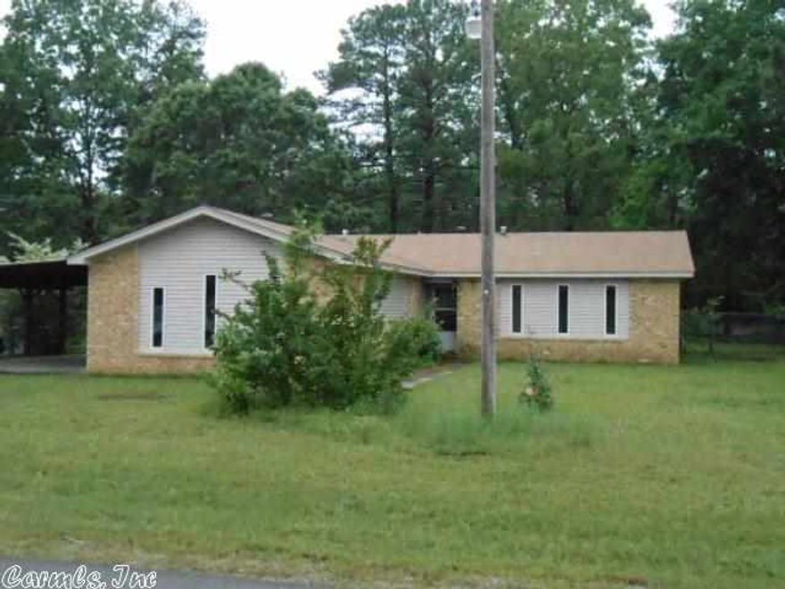 Good brick/vinyl home for first time buyer.  Major items have been replaced***roof***H&A****storm windows and doors.  Large family room, fenced backyard, shop bldg., carport.  Offers must have addendums.  See agent comments