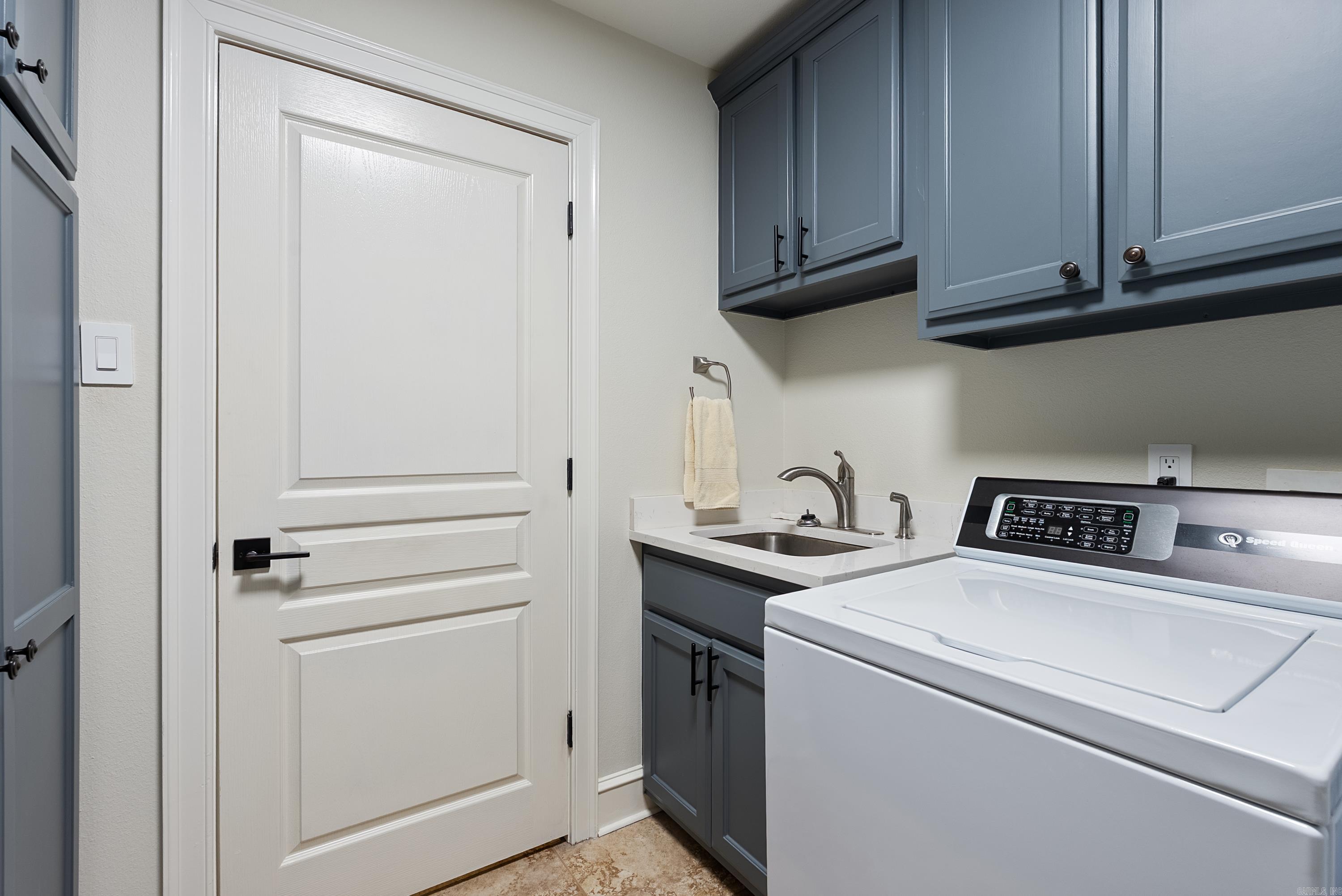 MAINORD'S REPLAT WESCON ESTATE - Residential