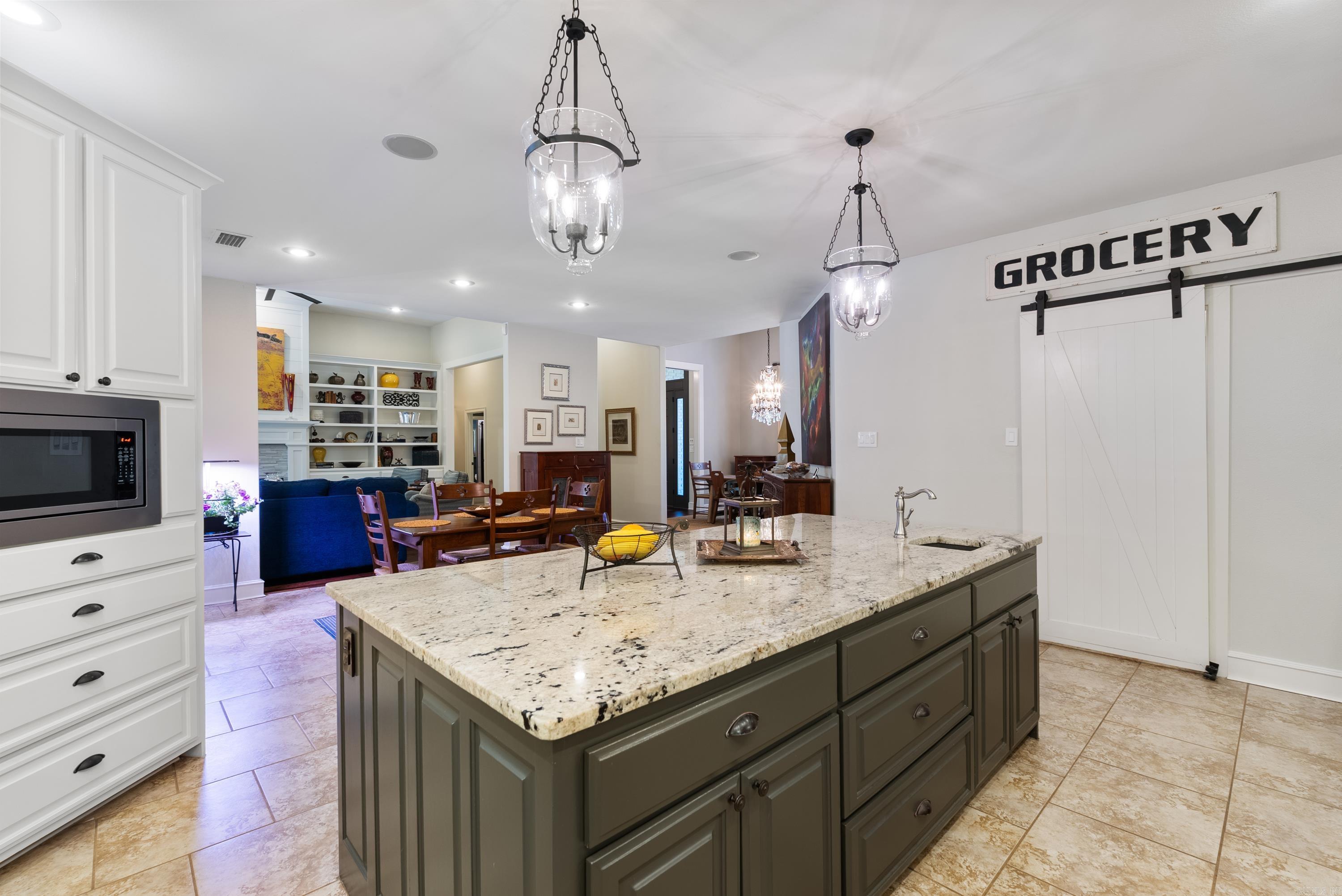 MAINORD'S REPLAT WESCON ESTATE - Residential