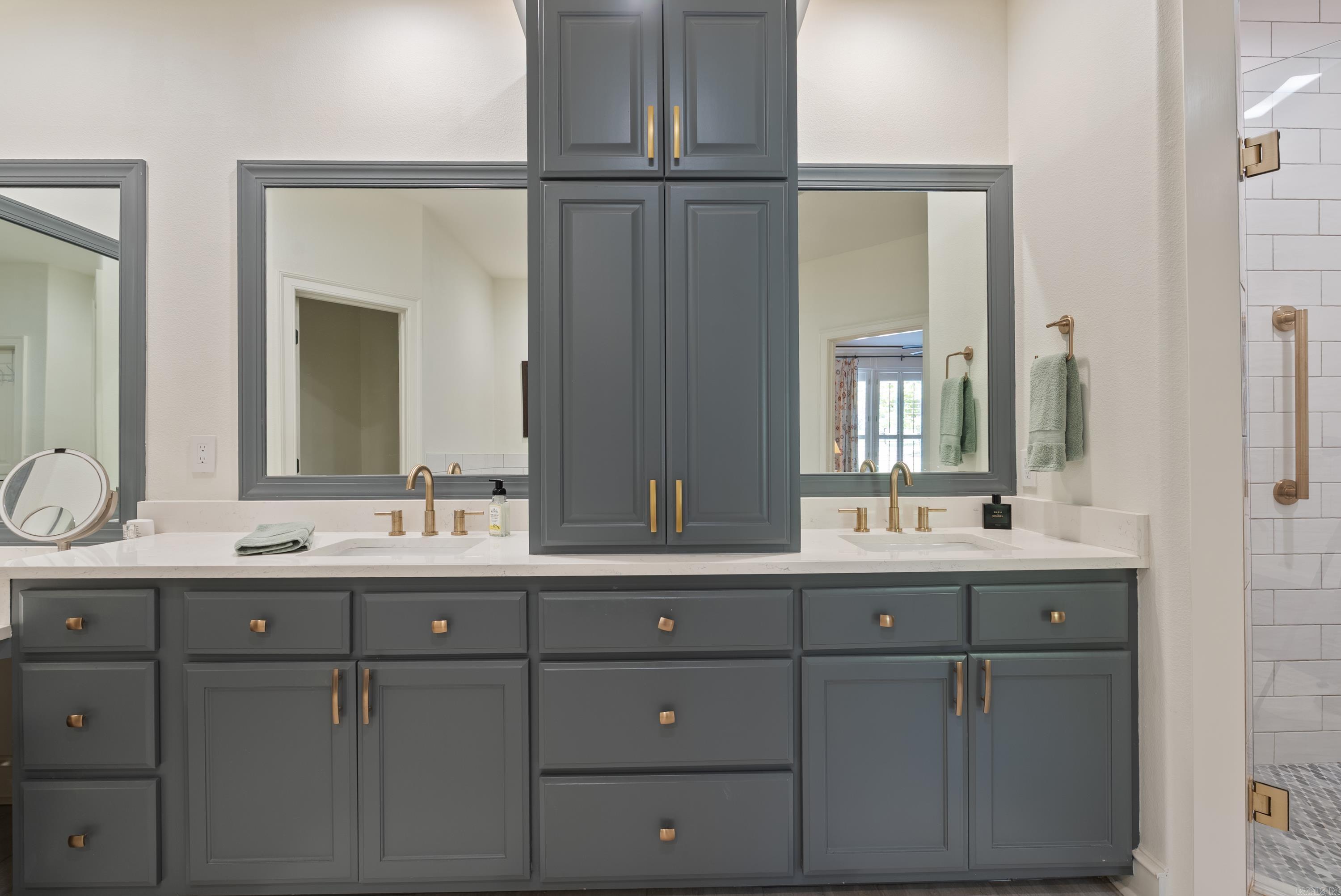 MAINORD'S REPLAT WESCON ESTATE - Residential