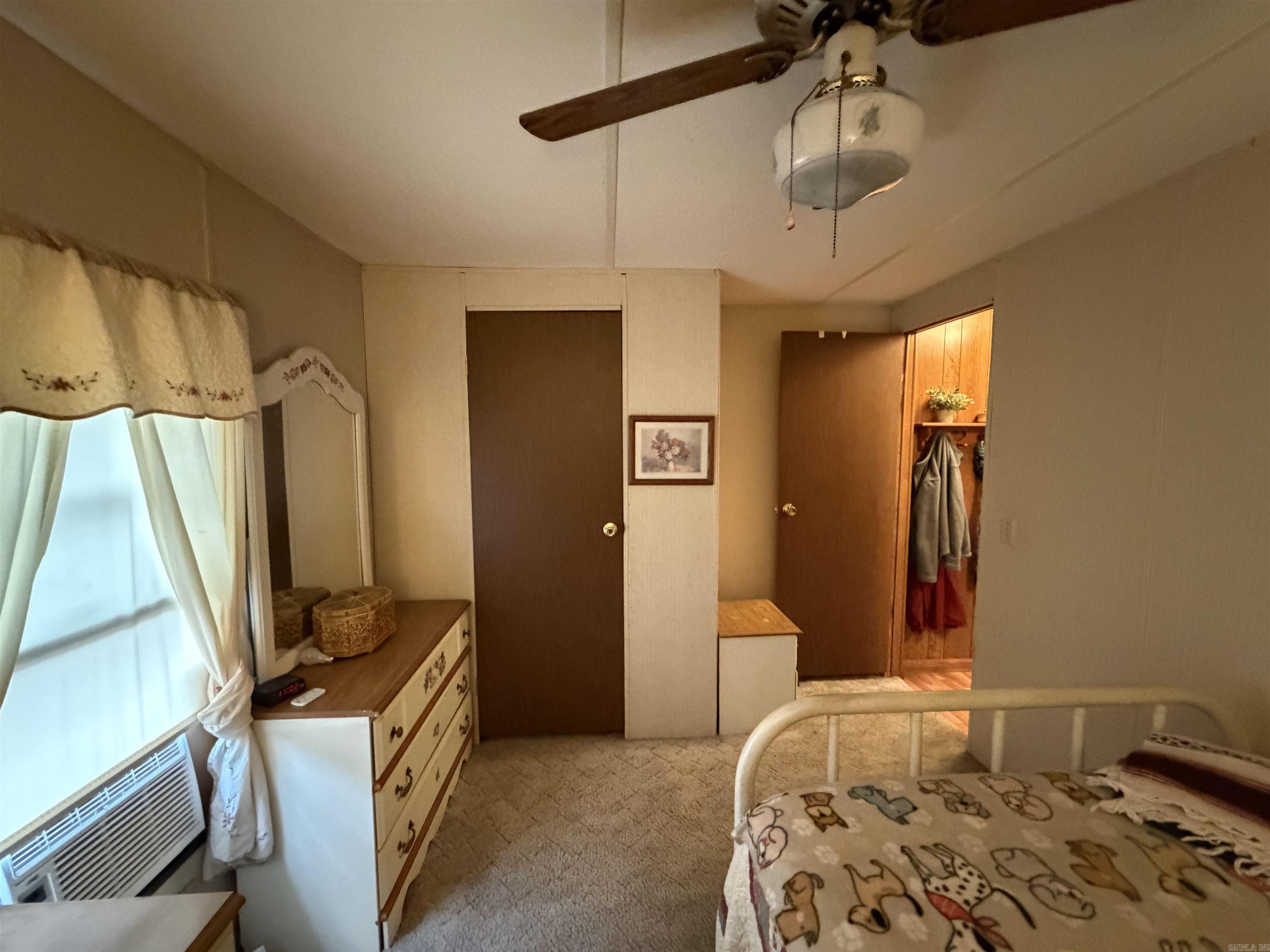 CEDAR FALLS - Residential