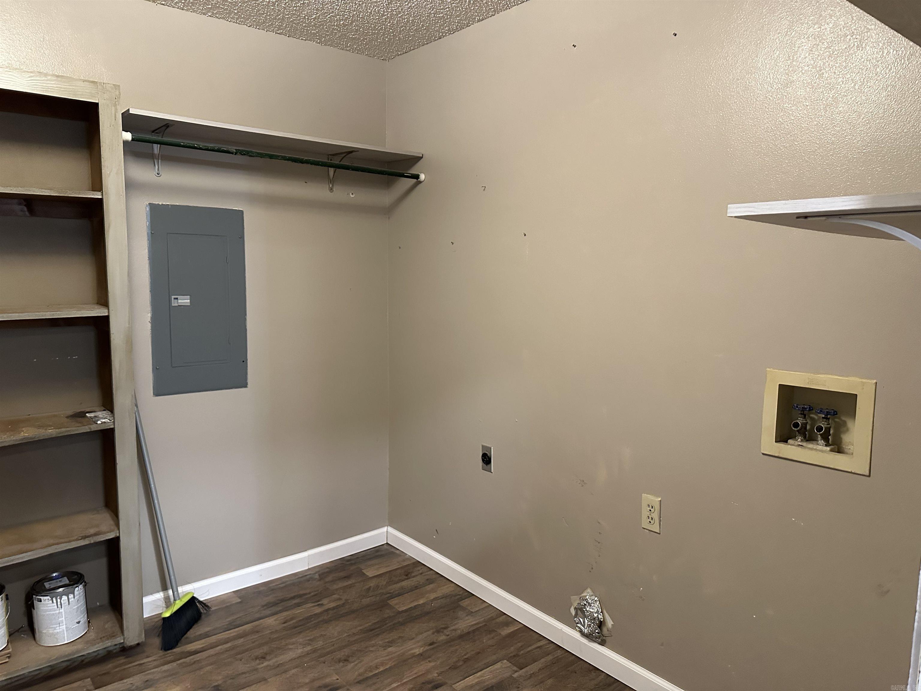 ALMERIA - Residential