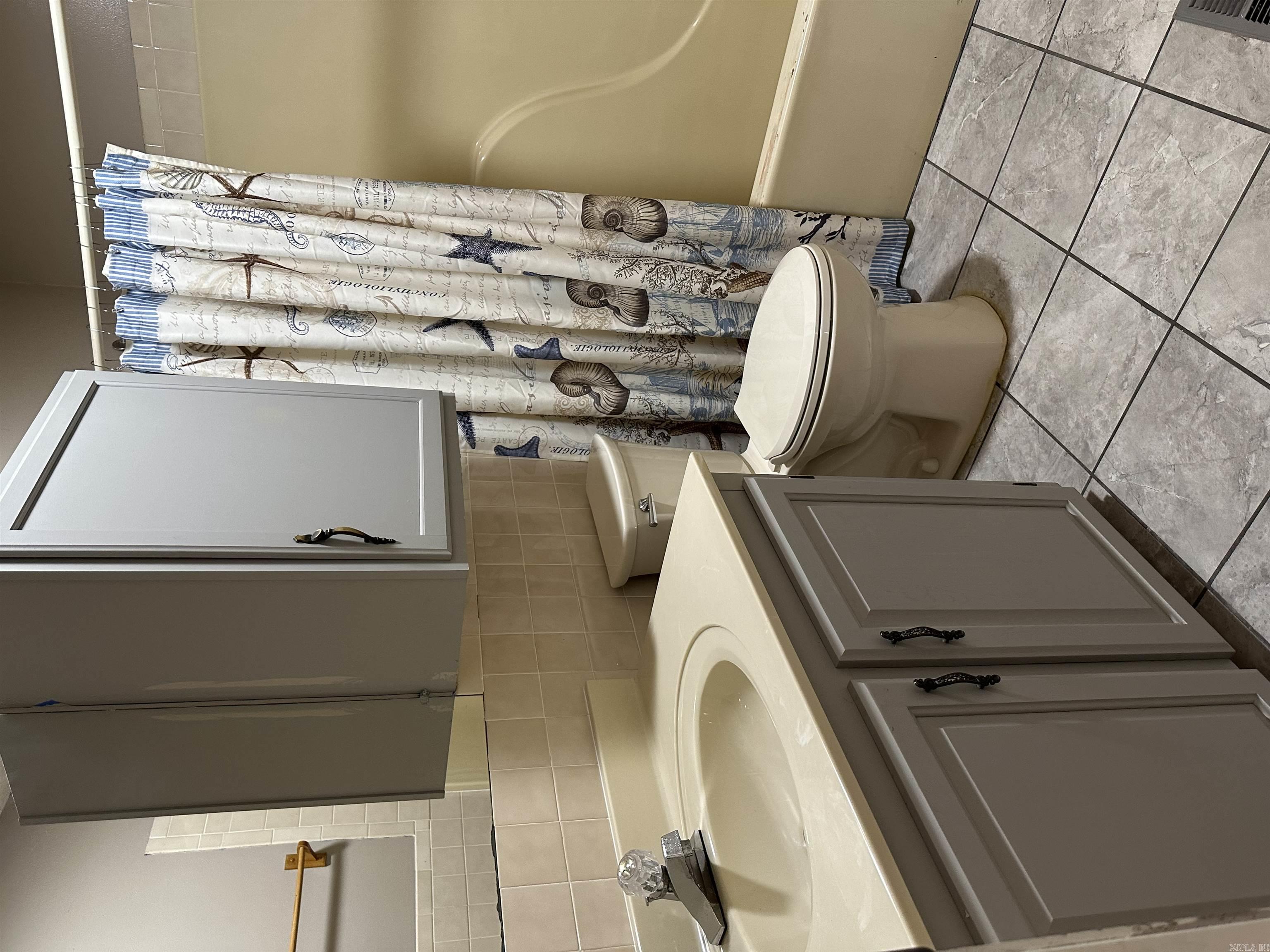 ALMERIA - Residential